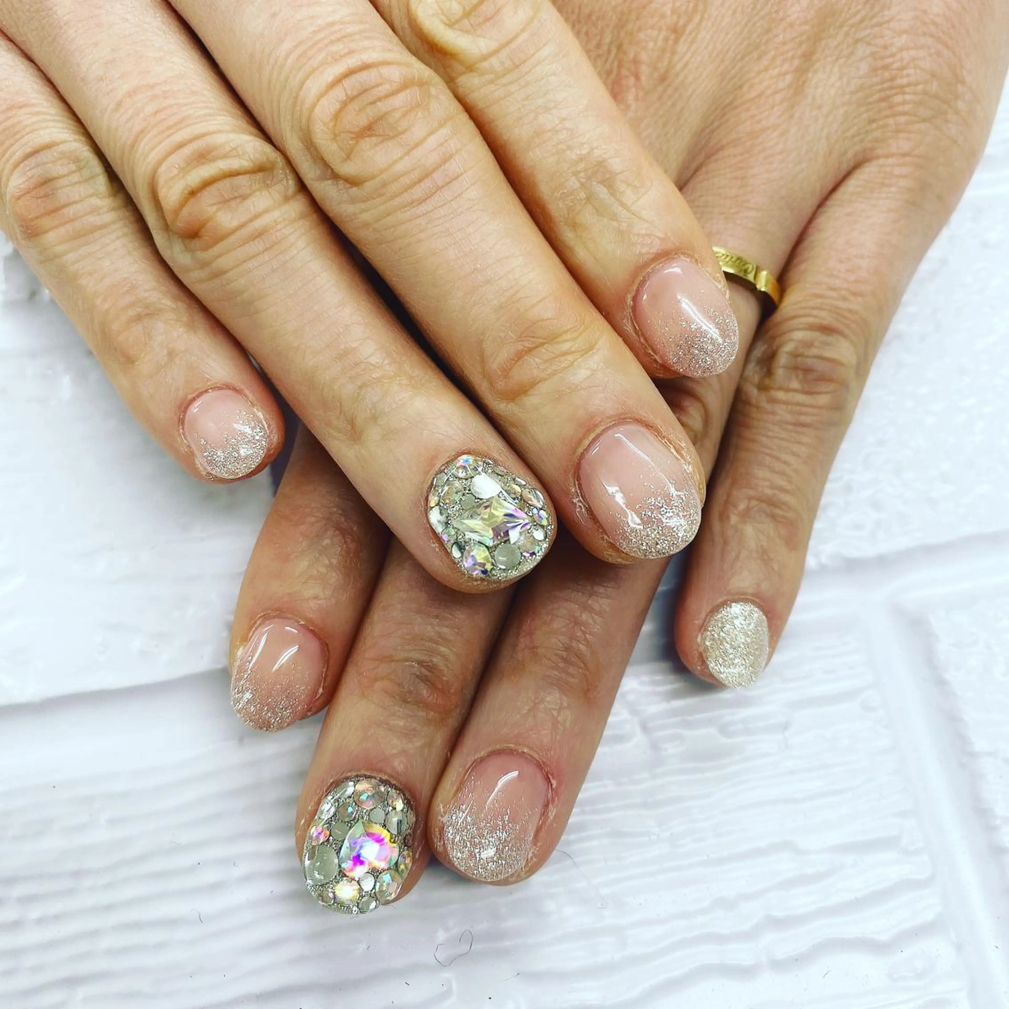 ネイル ラメ(グリッター) N._._.claw[エヌクロー]所属・N._._. clawのネイルデザイン