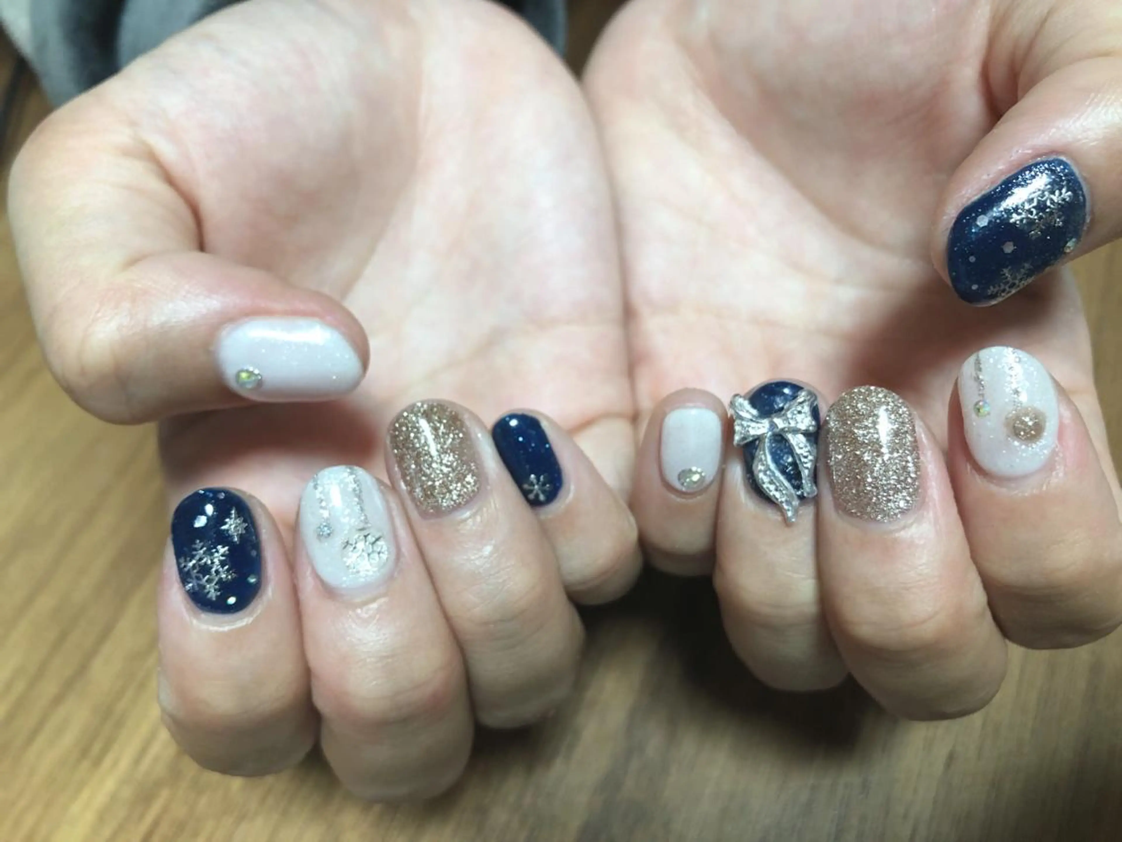 ミディアム Home salon Rのネイルデザイン