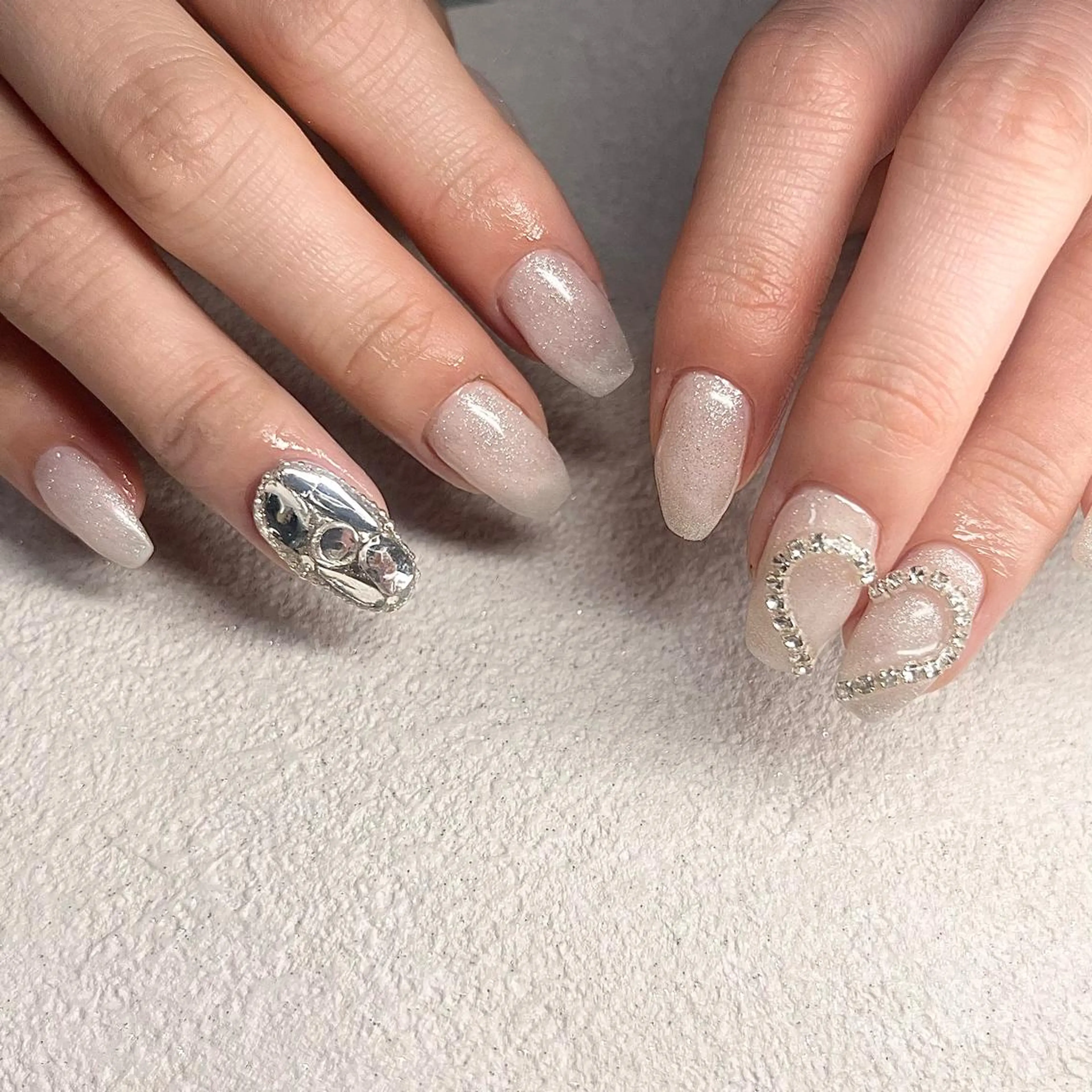 ネイル ジェルネイル ハート 韓国ネイル パラジェル シルバー le'a moe KONAMIのネイルデザイン