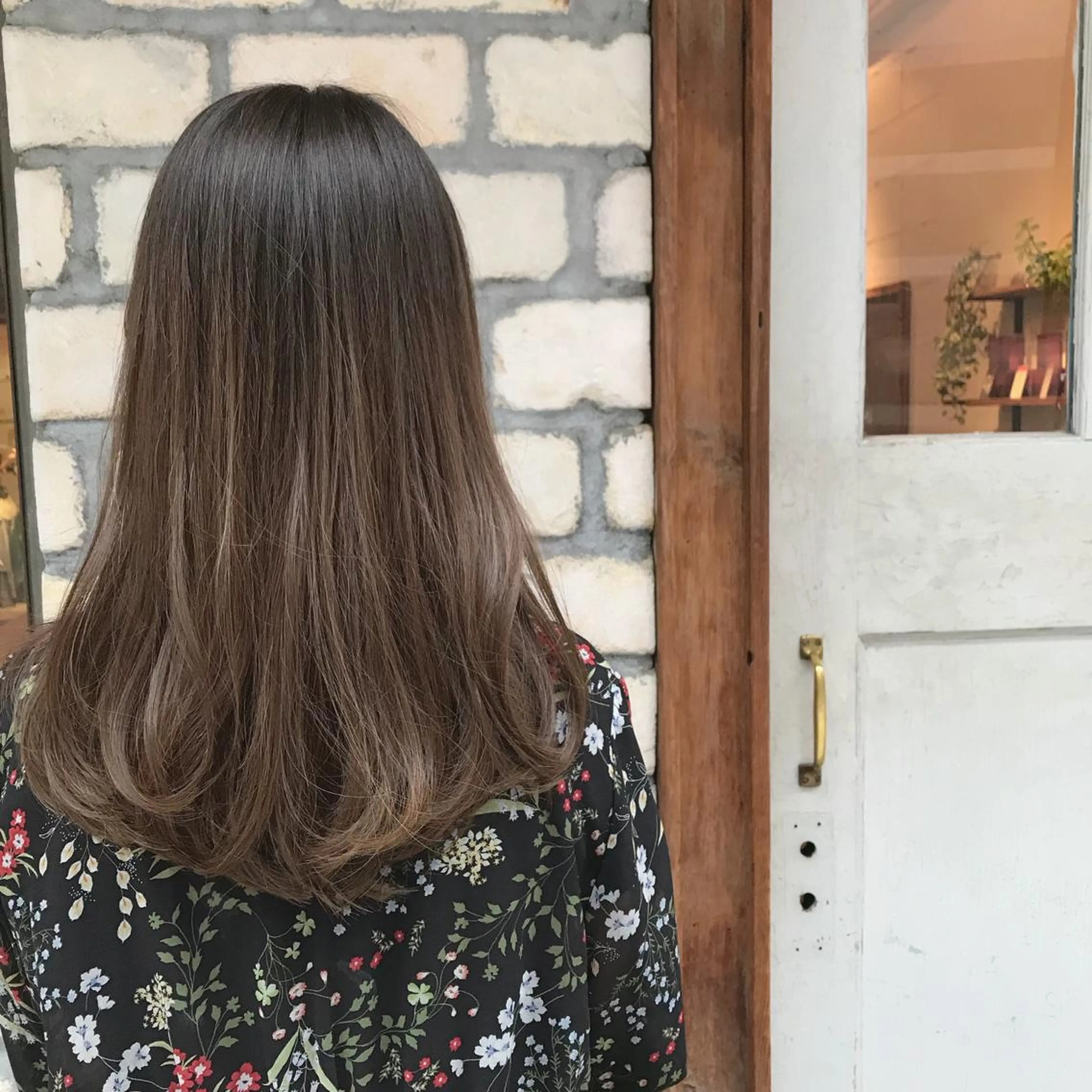 セミロング カラー グラデーションカラー ハイライトカラー ハイライト トリートメント emme エミィ/立川のヘアスタイル