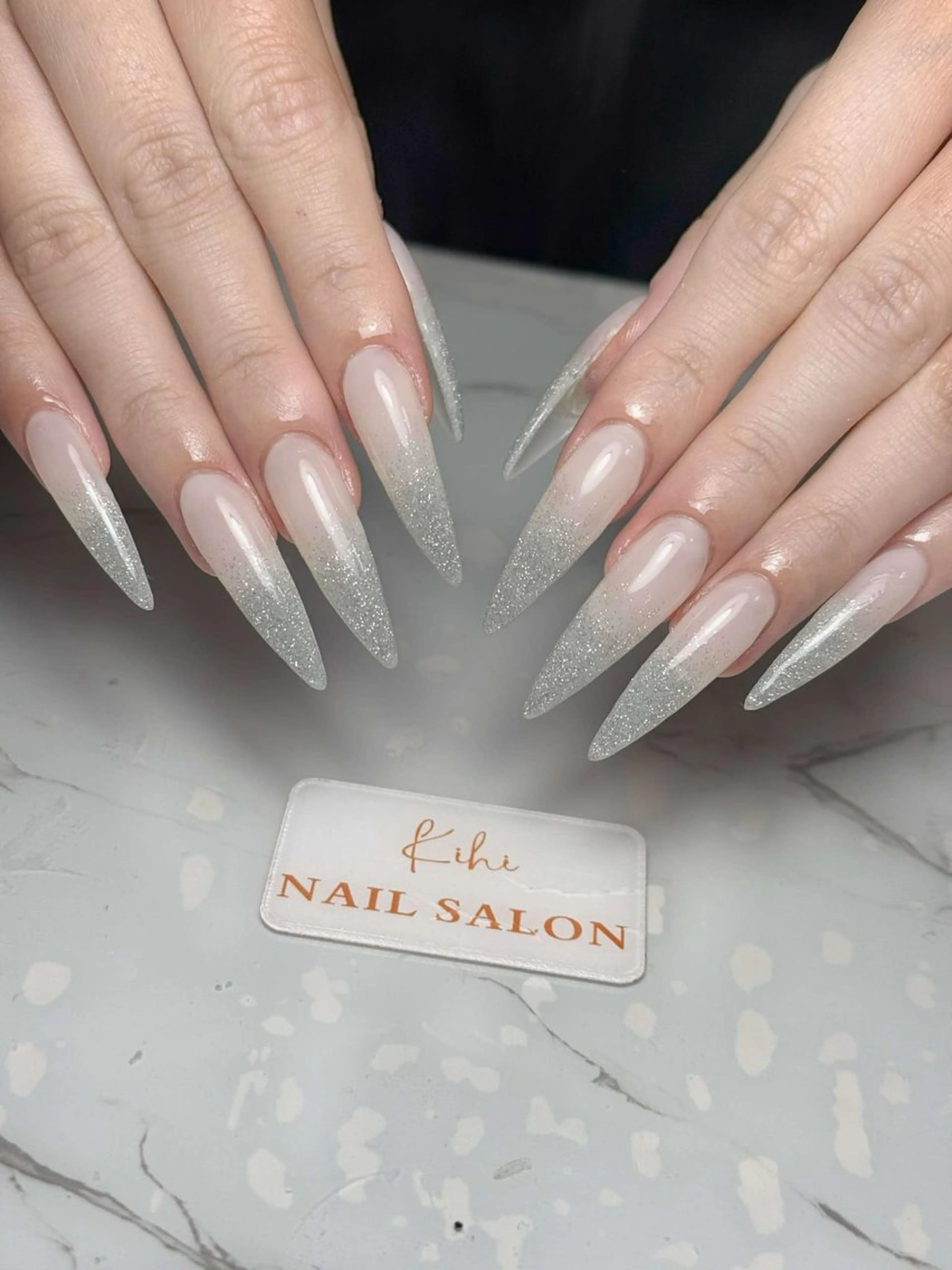 ネイル アートネイル フレンチネイル ジェルネイル グラデーション 韓国ネイル ハンドネイル 💕鈴木ユリ パラジェル/オフ無料のネイルデザイン