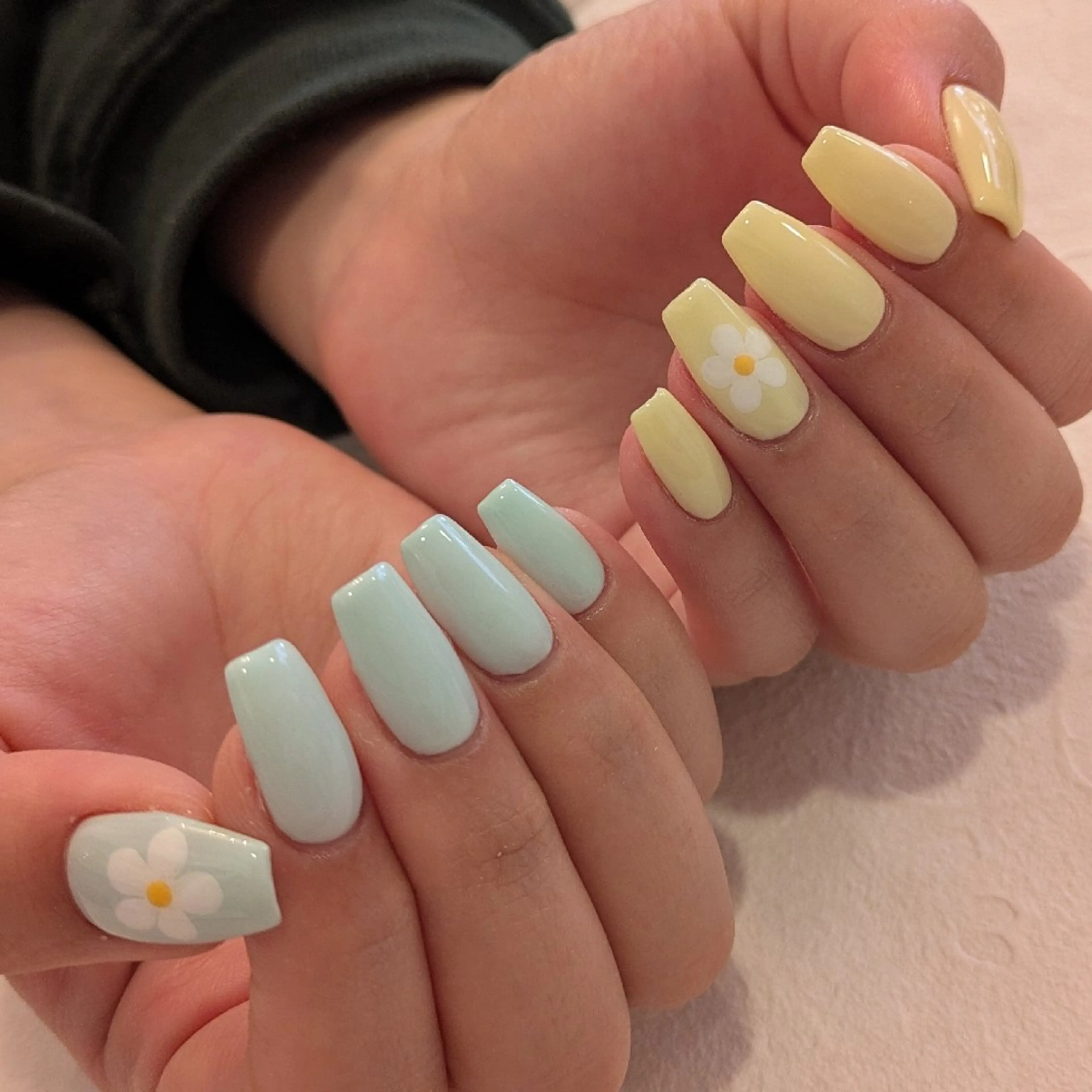 ネイル フラワーネイル ジェヌインネイル 河内のネイルデザイン
