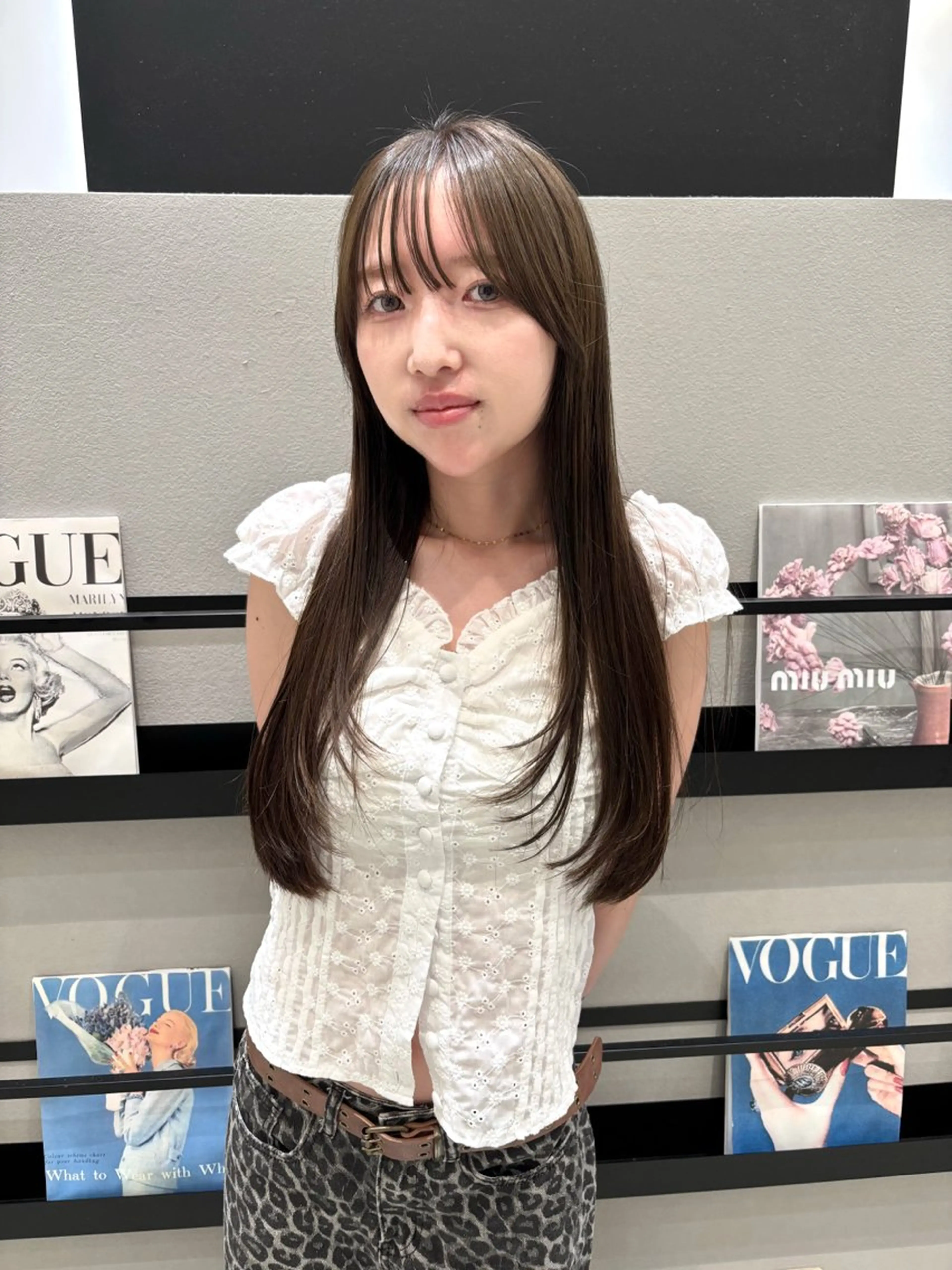 ロング カラー ベージュカラー オリーブベージュ レイヤーカット カット ヘアカラー 透明感カラー/ レイヤーkotonoのヘアスタイル