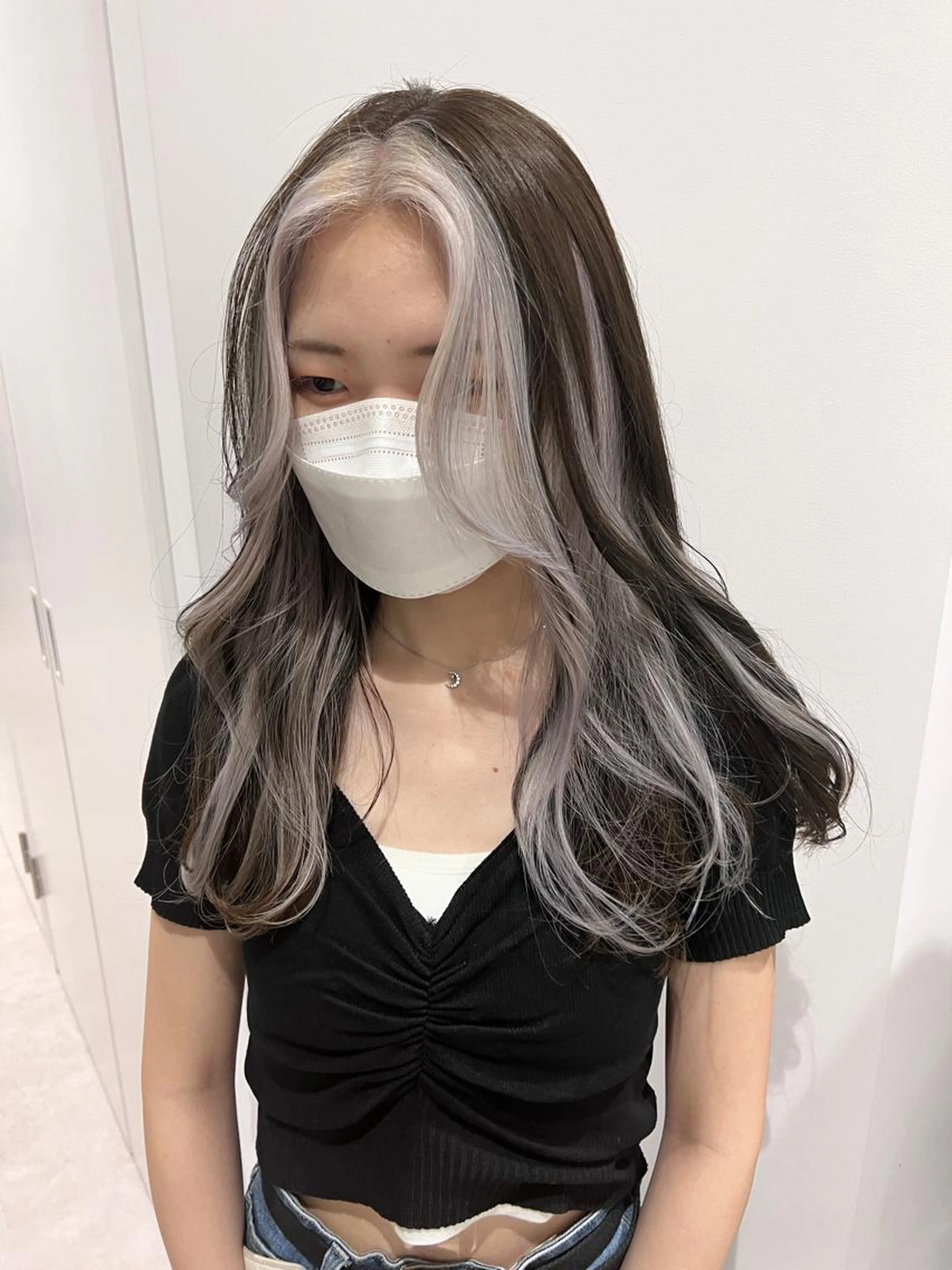 【カット＋ポイントケアブリーチ,全頭カラー＋保湿TR】　フェイスフレーミング、イヤリングカラー、インナーカラーインナーの写真