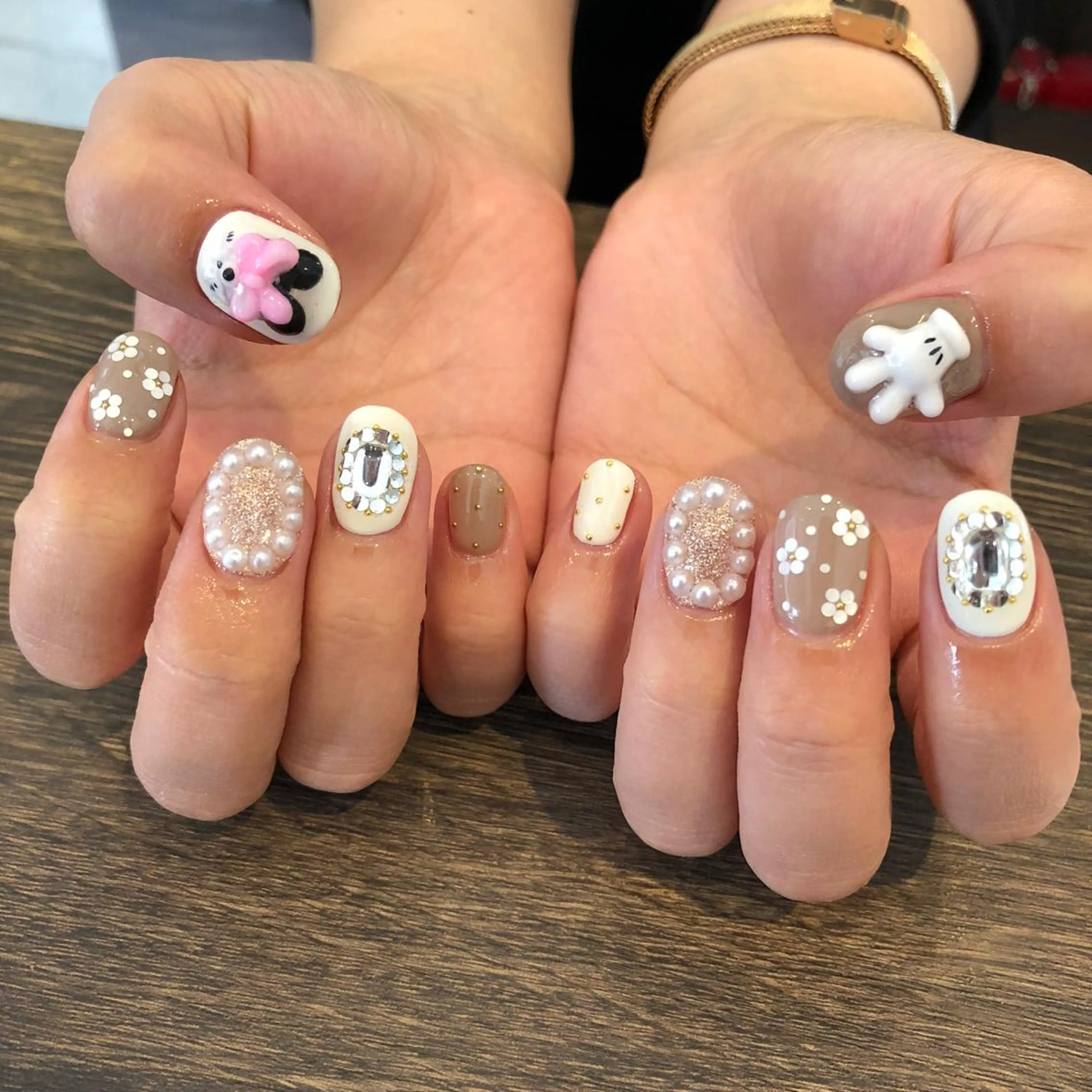 ネイル Risa　/ EARTH小山のネイルデザイン