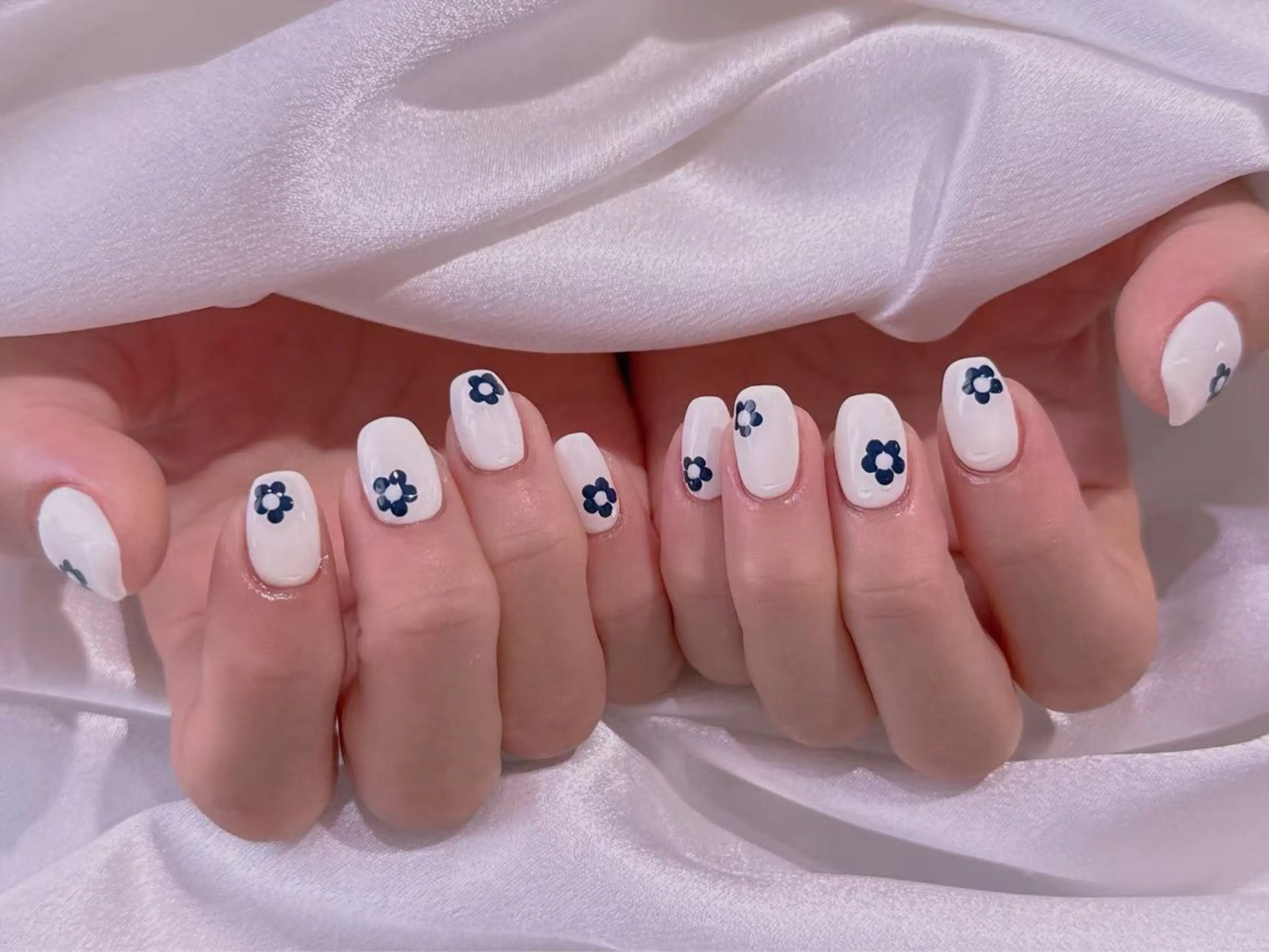 ネイル M2ネイルサロン【長さ出し&フィルイン導入店】所属・長さ出し専門店 RIRIのネイルデザイン