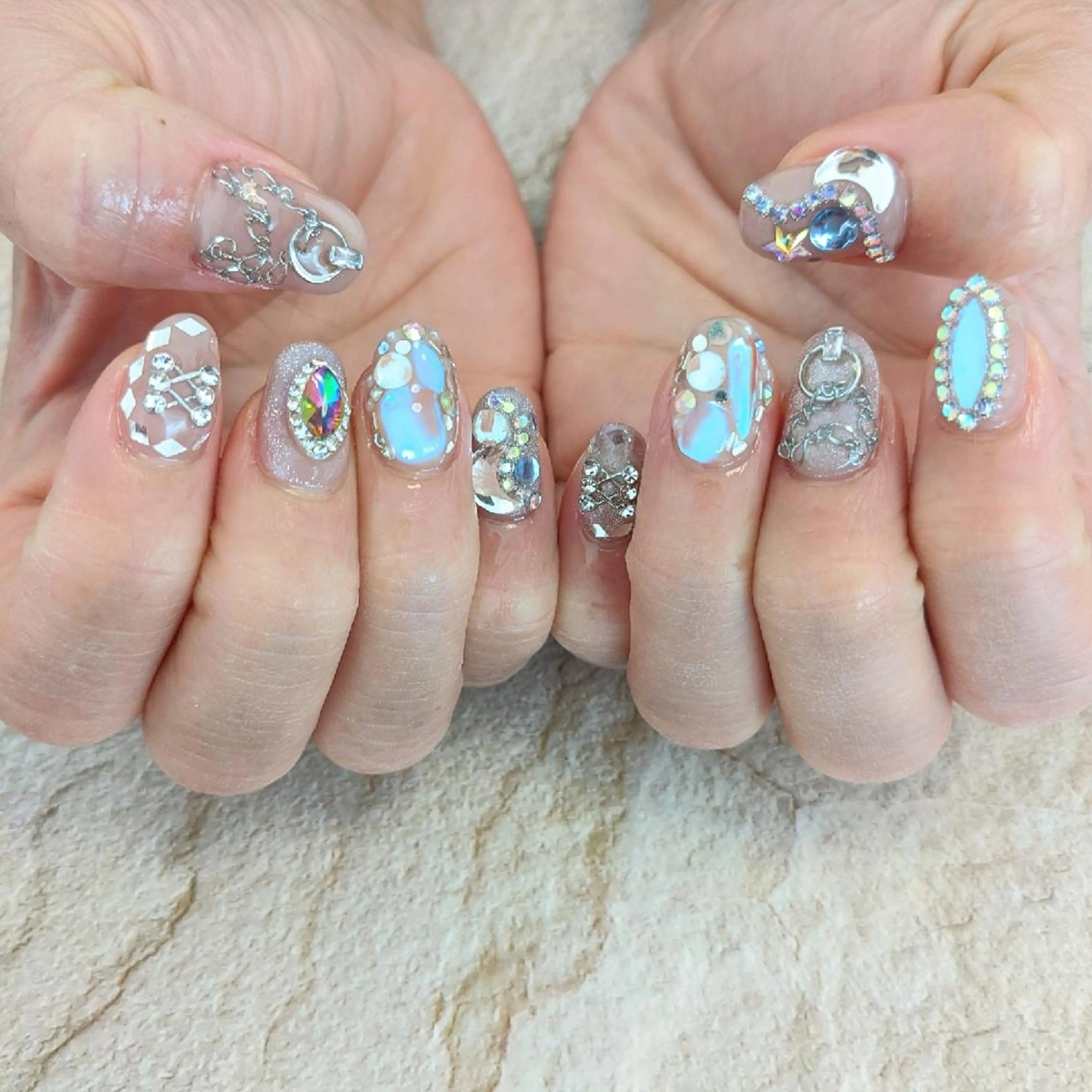 ネイル ｱｲﾗｯｼｭ ﾈｲﾙ ｻﾛﾝ つけるのマツエク・マツパデザイン