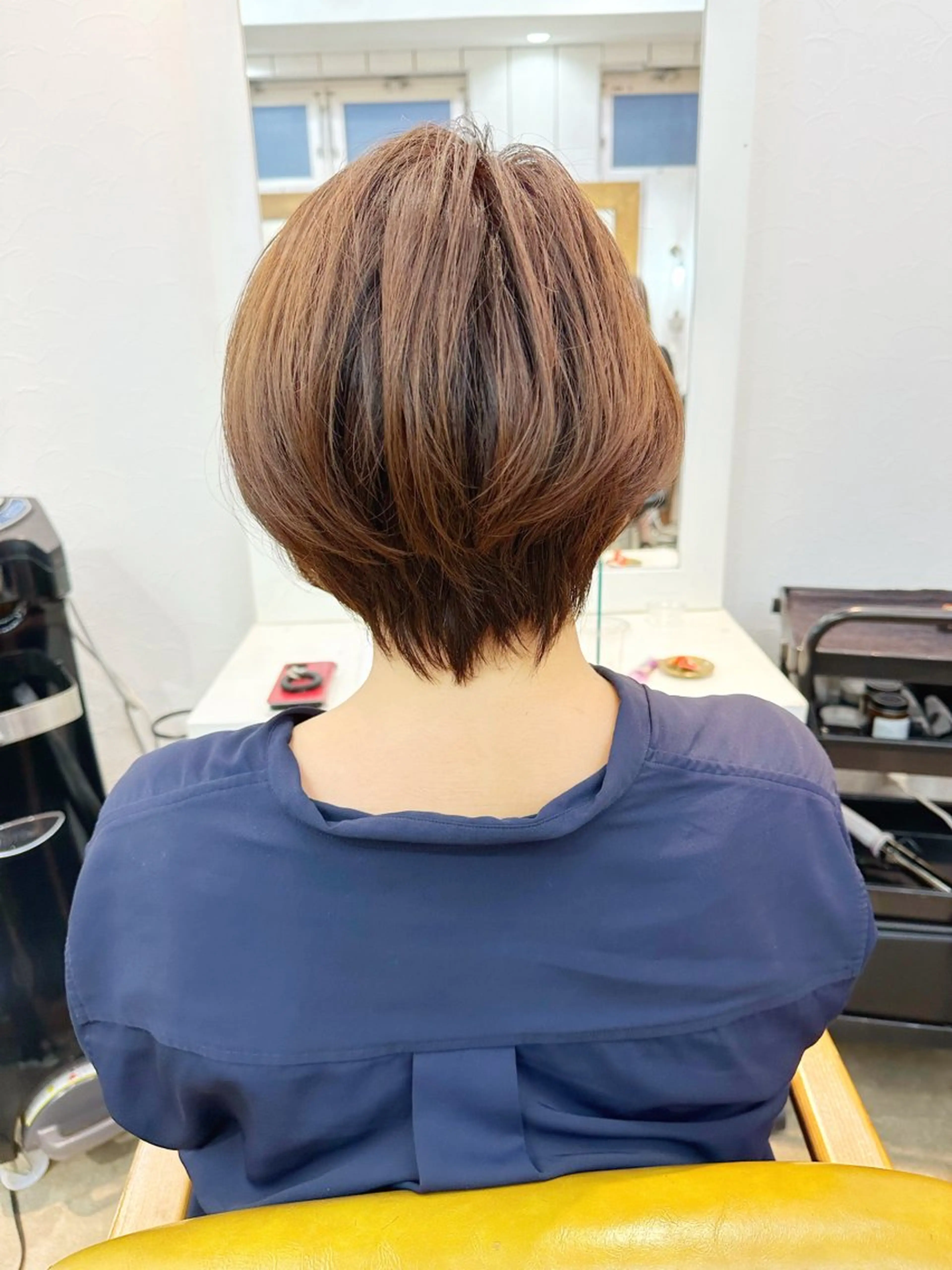ショート カラー ショートボブ ボブ 天使の羽バング・フェザーバング ショートヘア サイドバング カット ヘアカラー newline銀座所属・銀座ショート/ 大人ショート/金子涼のヘアスタイル