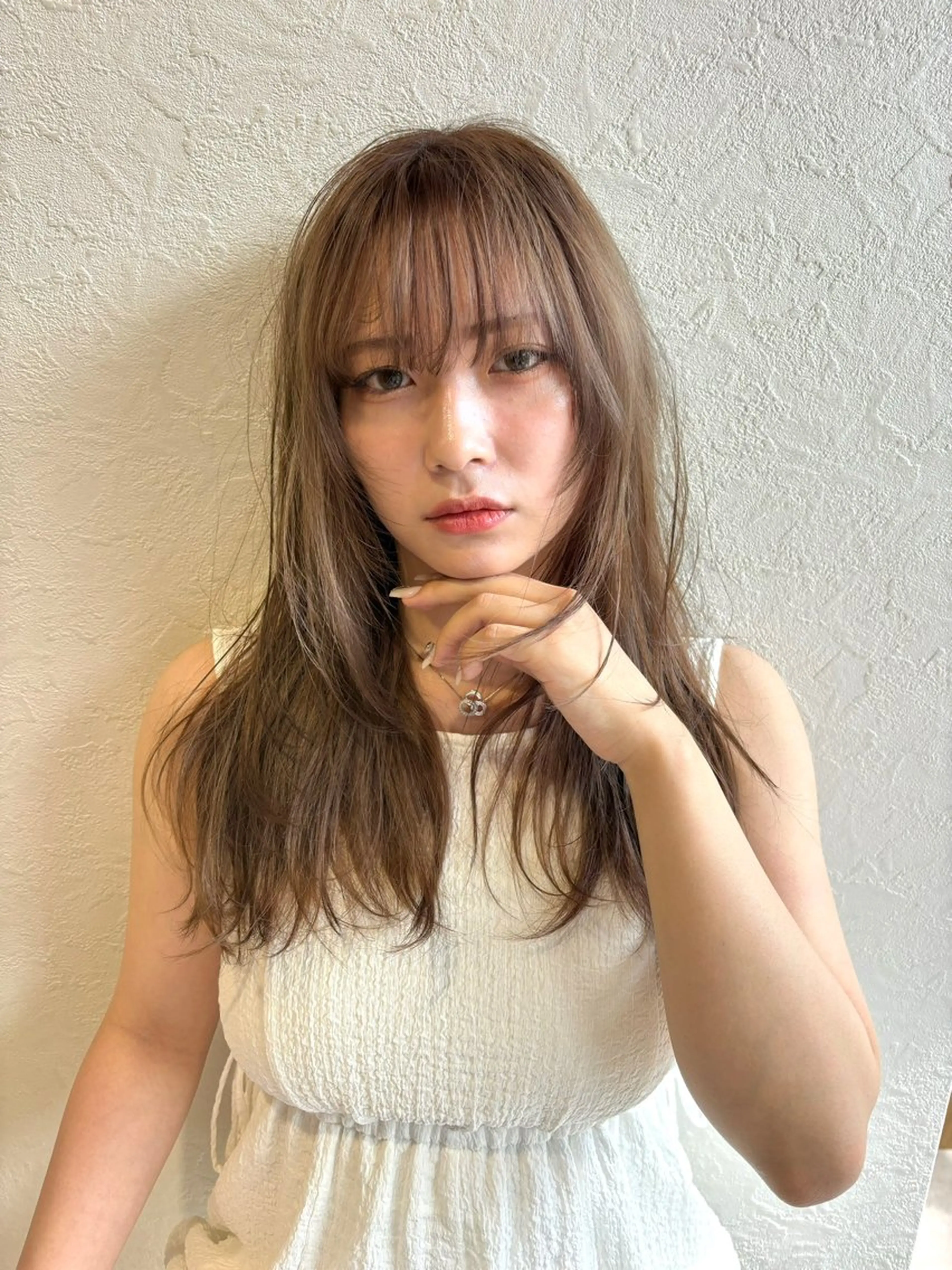 ロング 韓国/透明感 Veluaのヘアスタイル