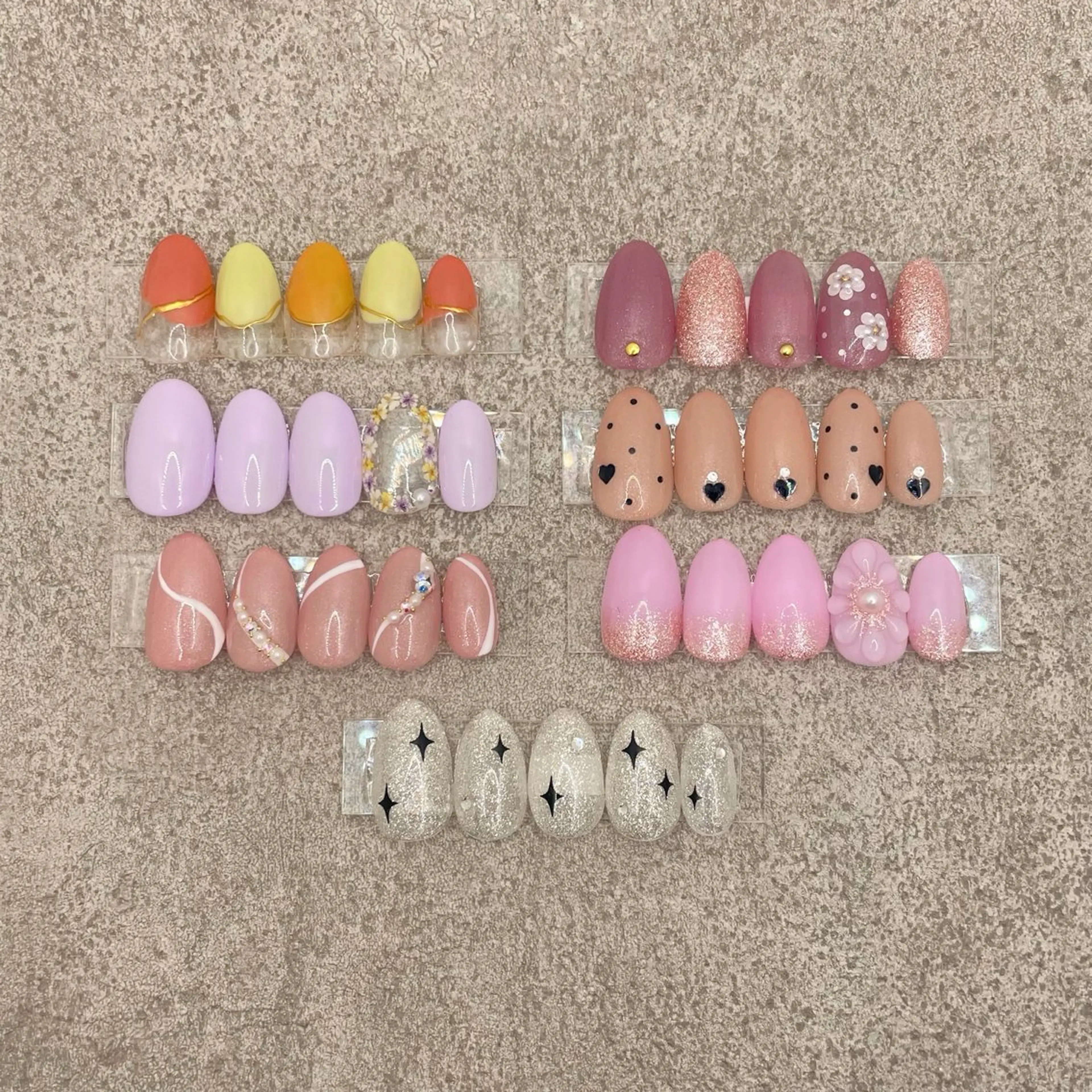 ネイル ハンドネイル nailroom DIASOMNIAのネイルデザイン