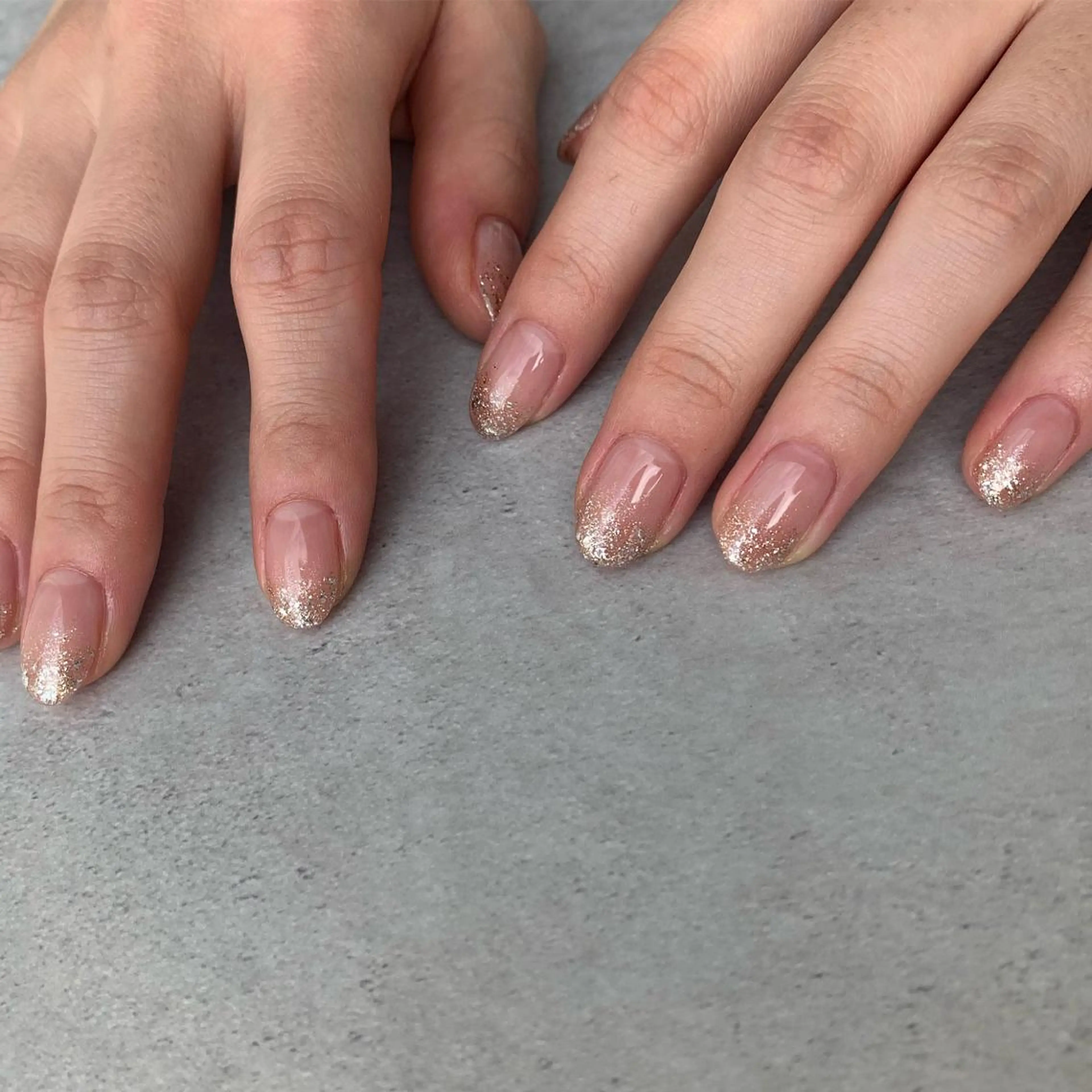 ネイル グラデーション ラメ(グリッター) ラメグラデーション ハンドネイル ハンドケア lyly.nail所属・lylynail YUUKAのネイルデザイン