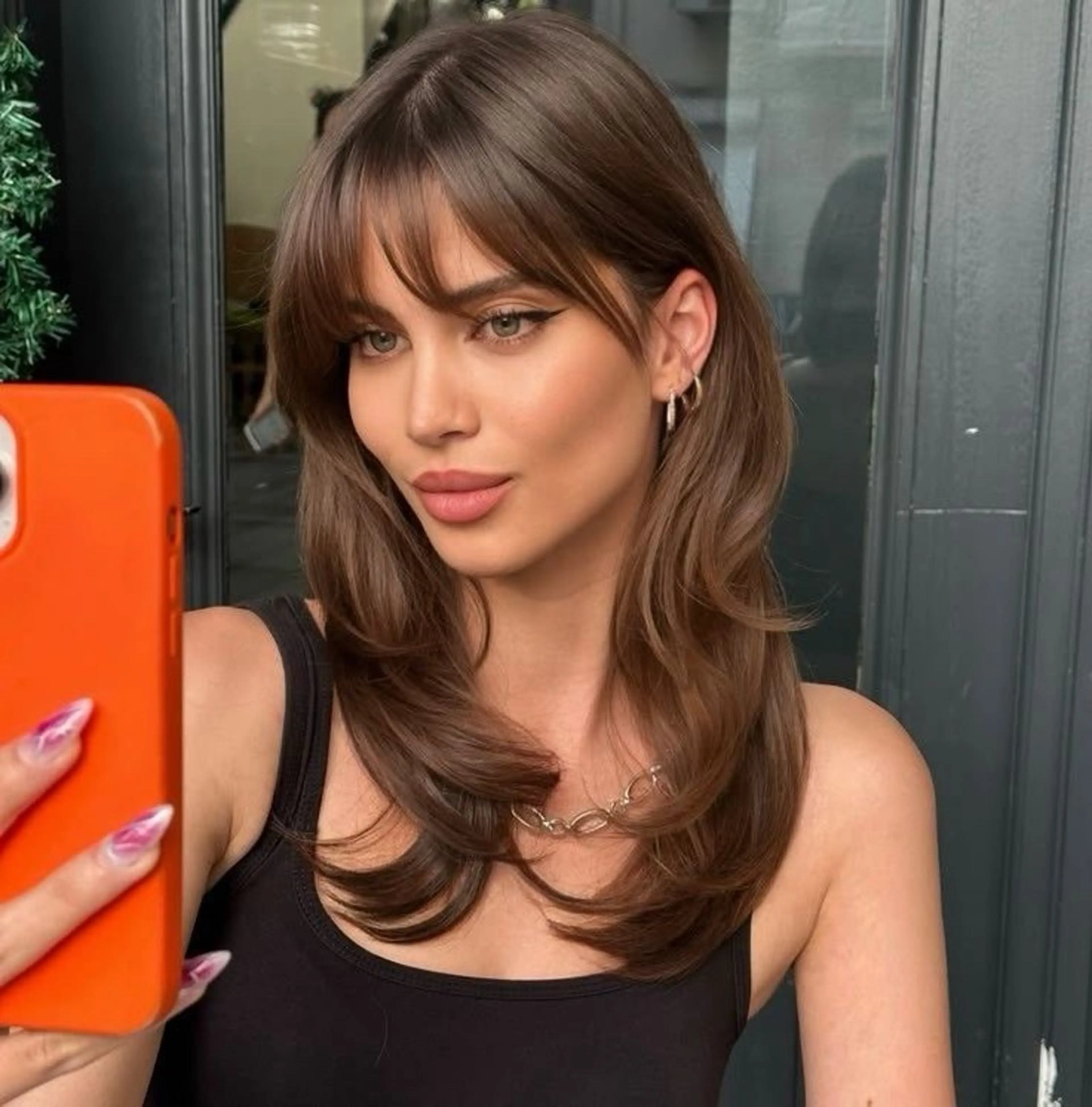 ミディアム カット ヘアカラー トリートメント レイヤーカット\ウル フ　chinatsuのヘアスタイル