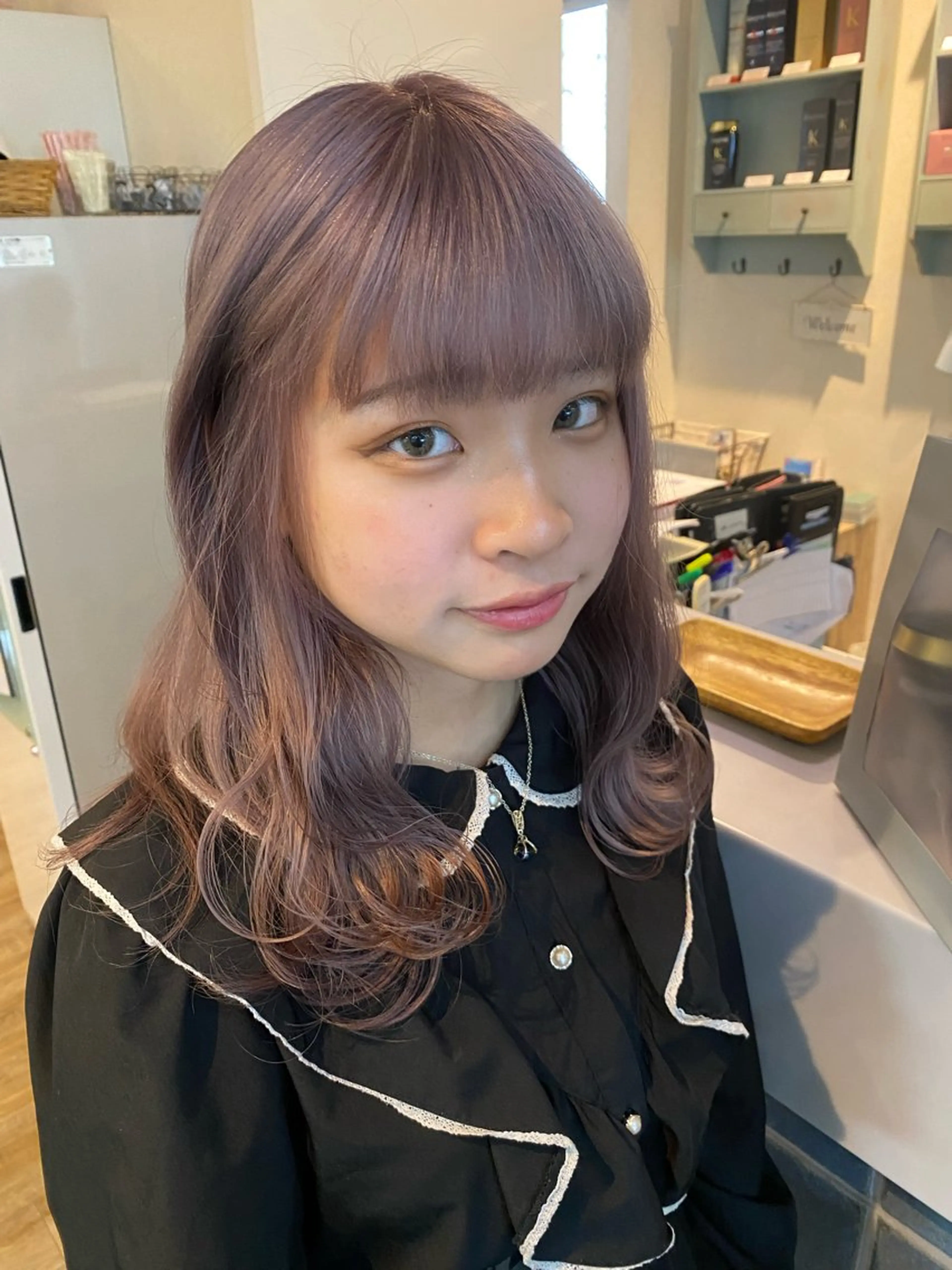 セミロング ピンクブラウン 縮毛矯正 カット ヘアカラー トリートメント N°+aero 😊れいか😊のヘアスタイル