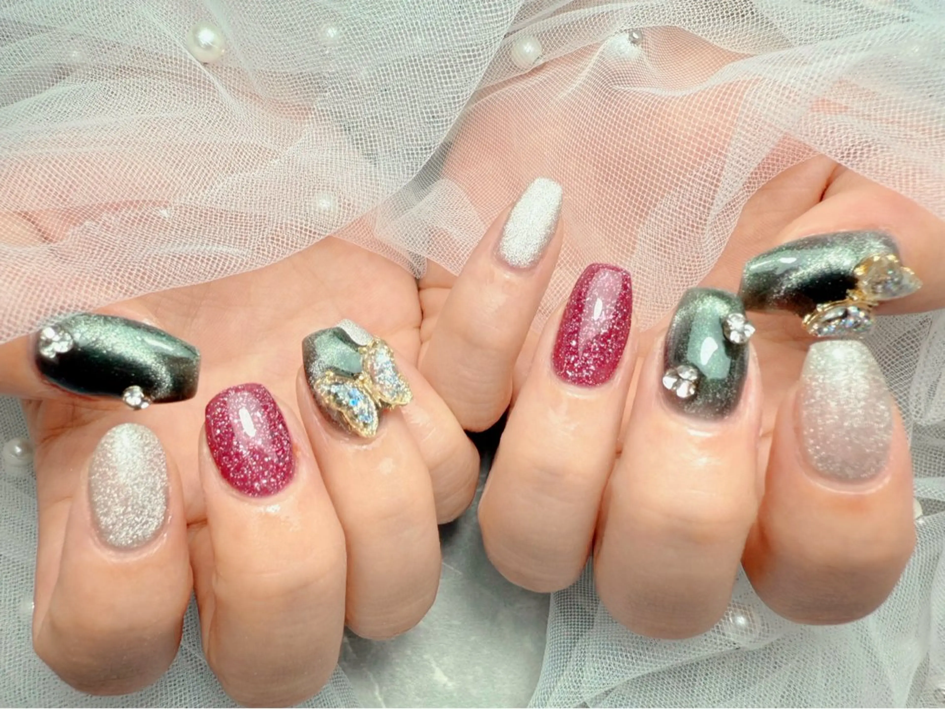 ネイル ハンドネイル マジックミラー所属・マジック ミラーのネイルデザイン