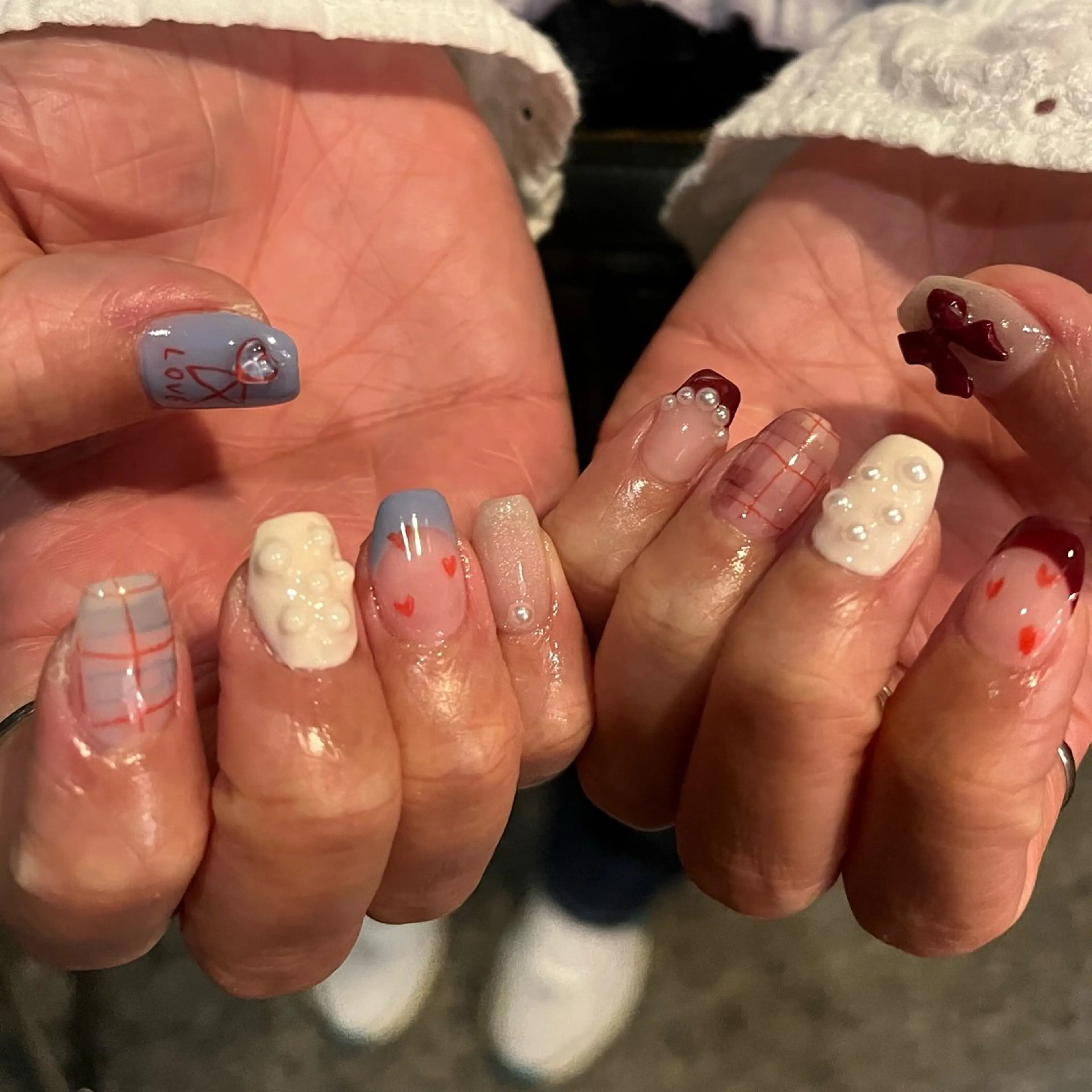 ネイル KARIN LANDHAKATAのネイルデザイン