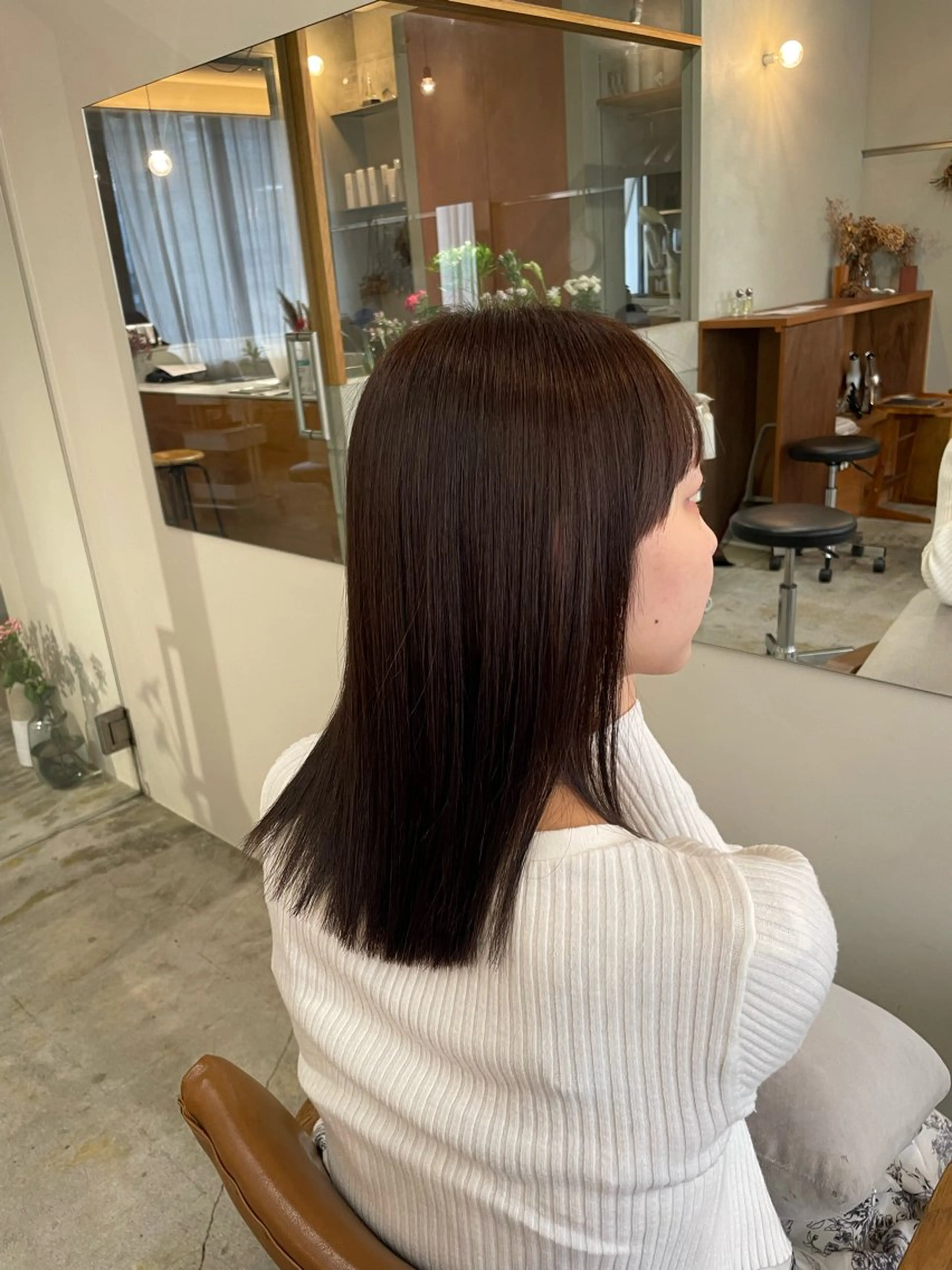 ミディアム カラー 山下 悠月のヘアスタイル