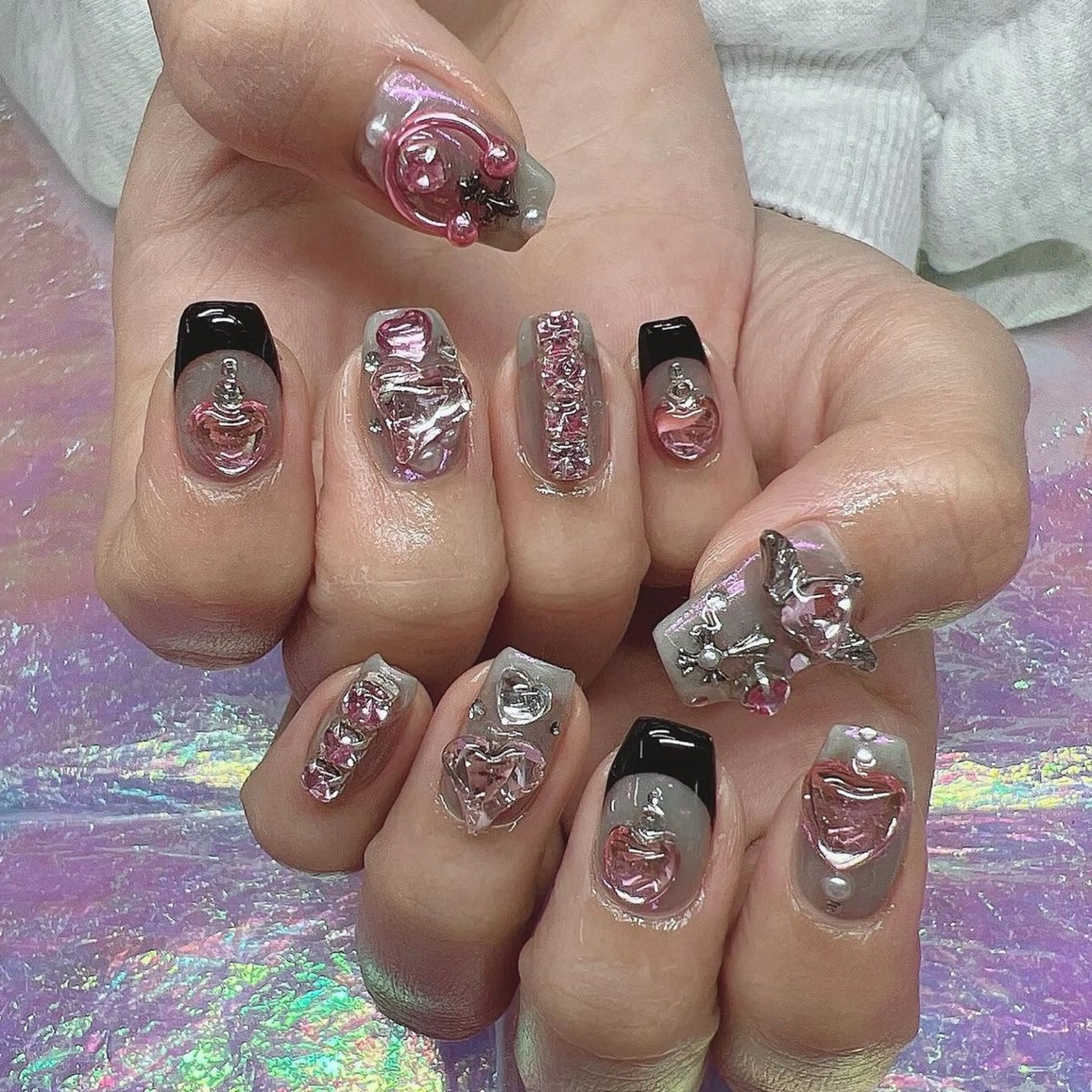 ネイル マグネットネイル ピンク ネイルチップ 冬ネイル Lee Nailsのネイルデザイン