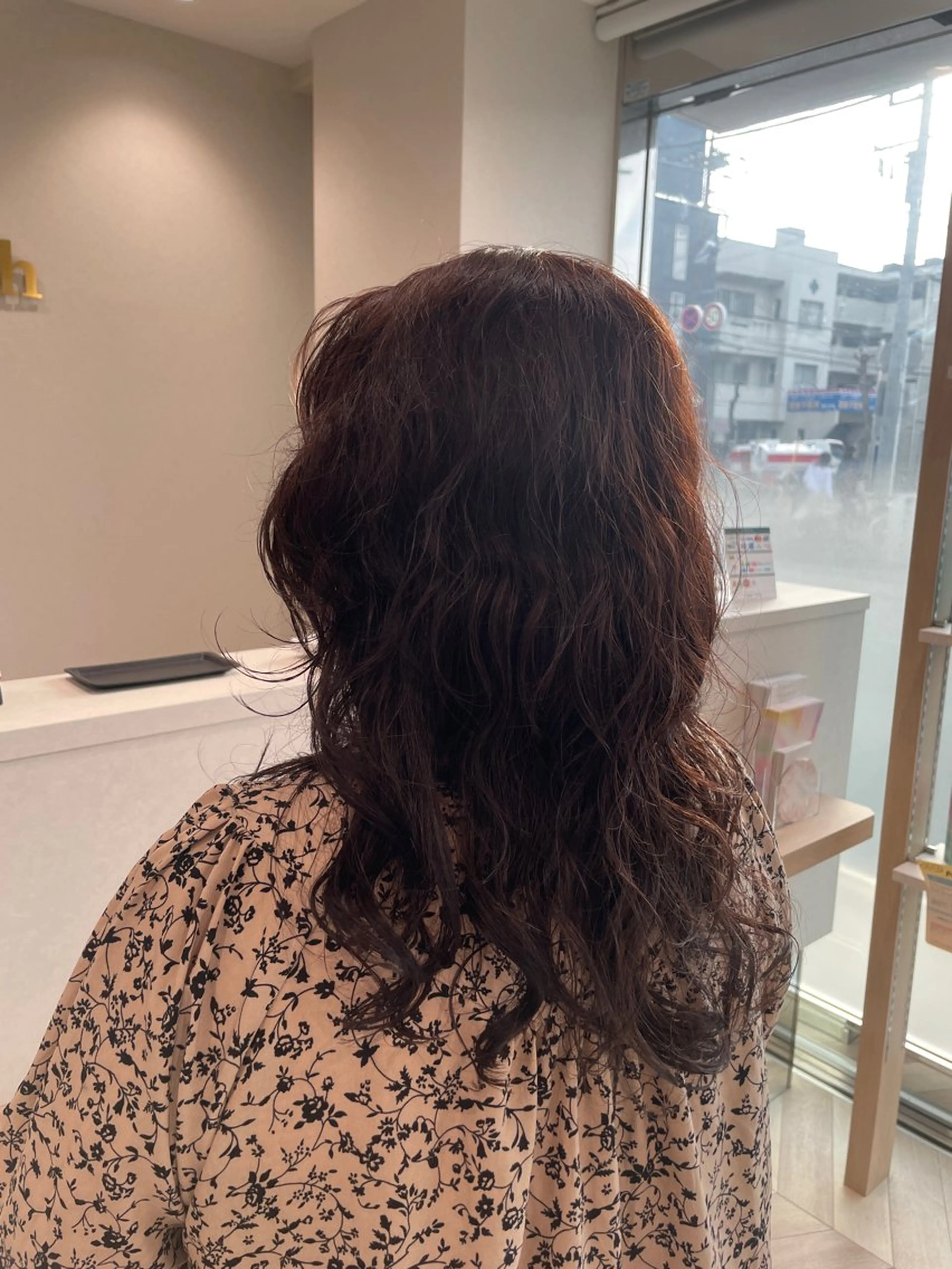 ロング カラー パーマ カット パーマ トリートメント 吉原 雪乃のヘアスタイル