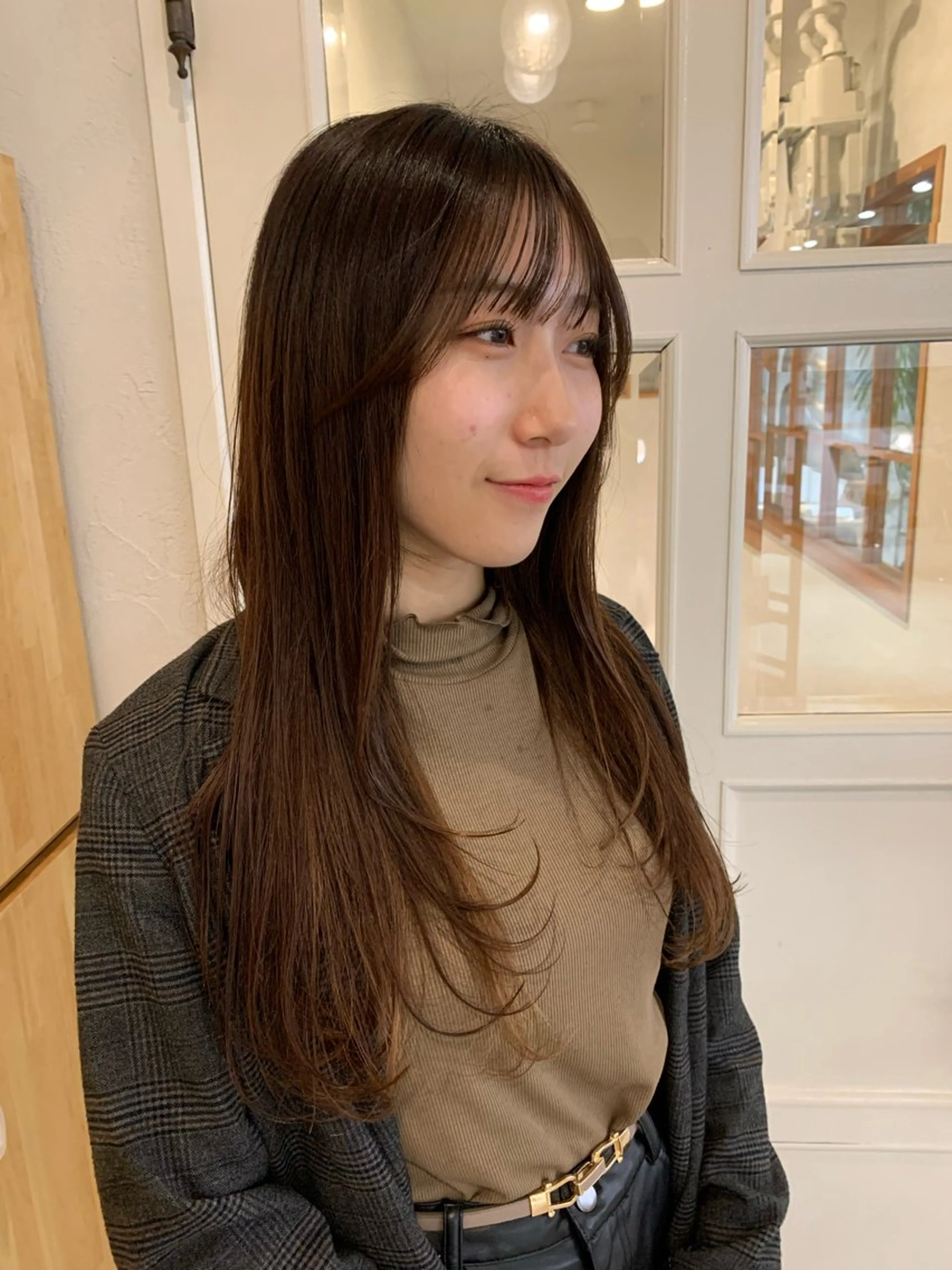 ロング 顔周りカット レイヤーカット Lily hair design所属・🩰淡色カラー／ 南ゆかり（女性のみ）のヘアスタイル