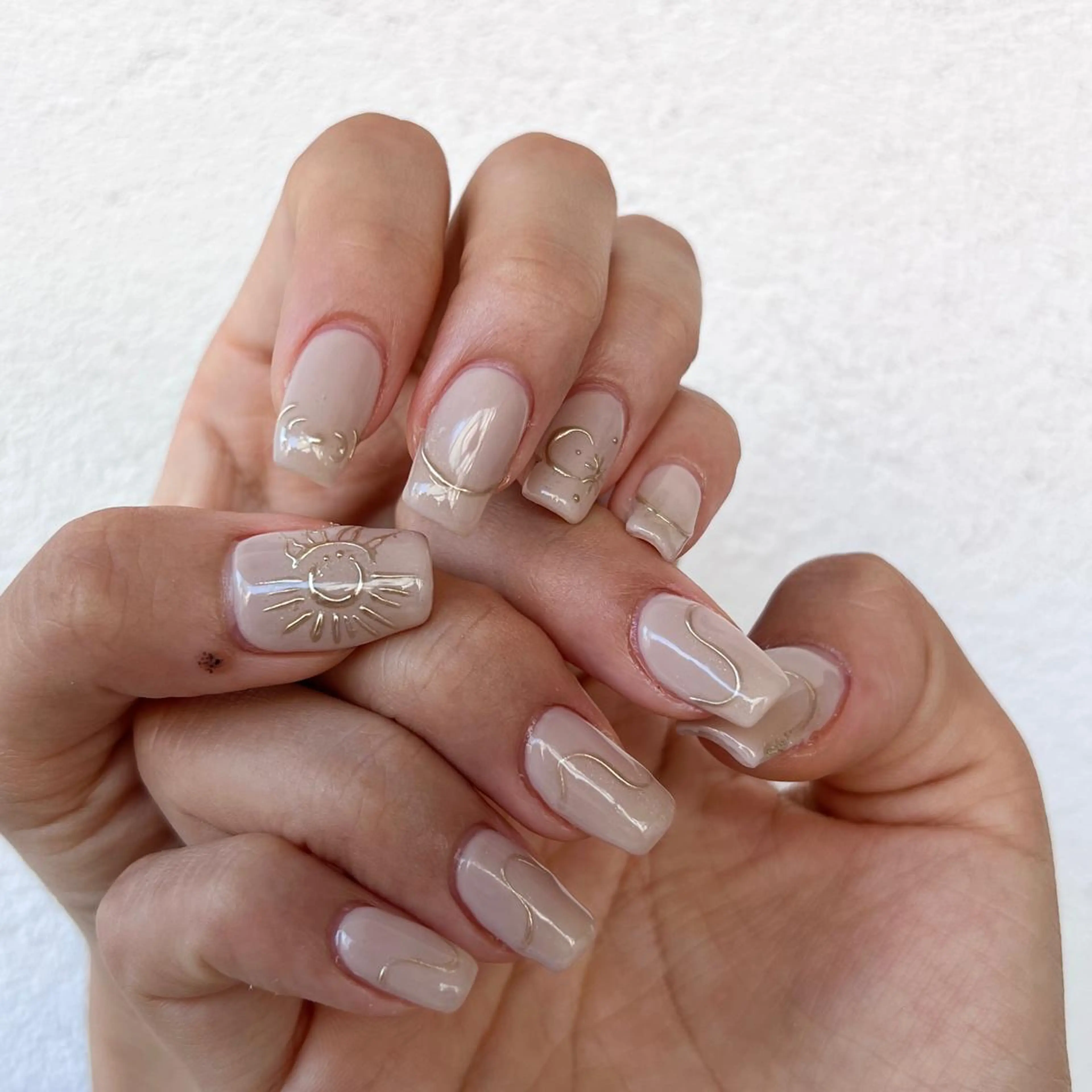 ネイル ハンドネイル 河野 弥月のネイルデザイン