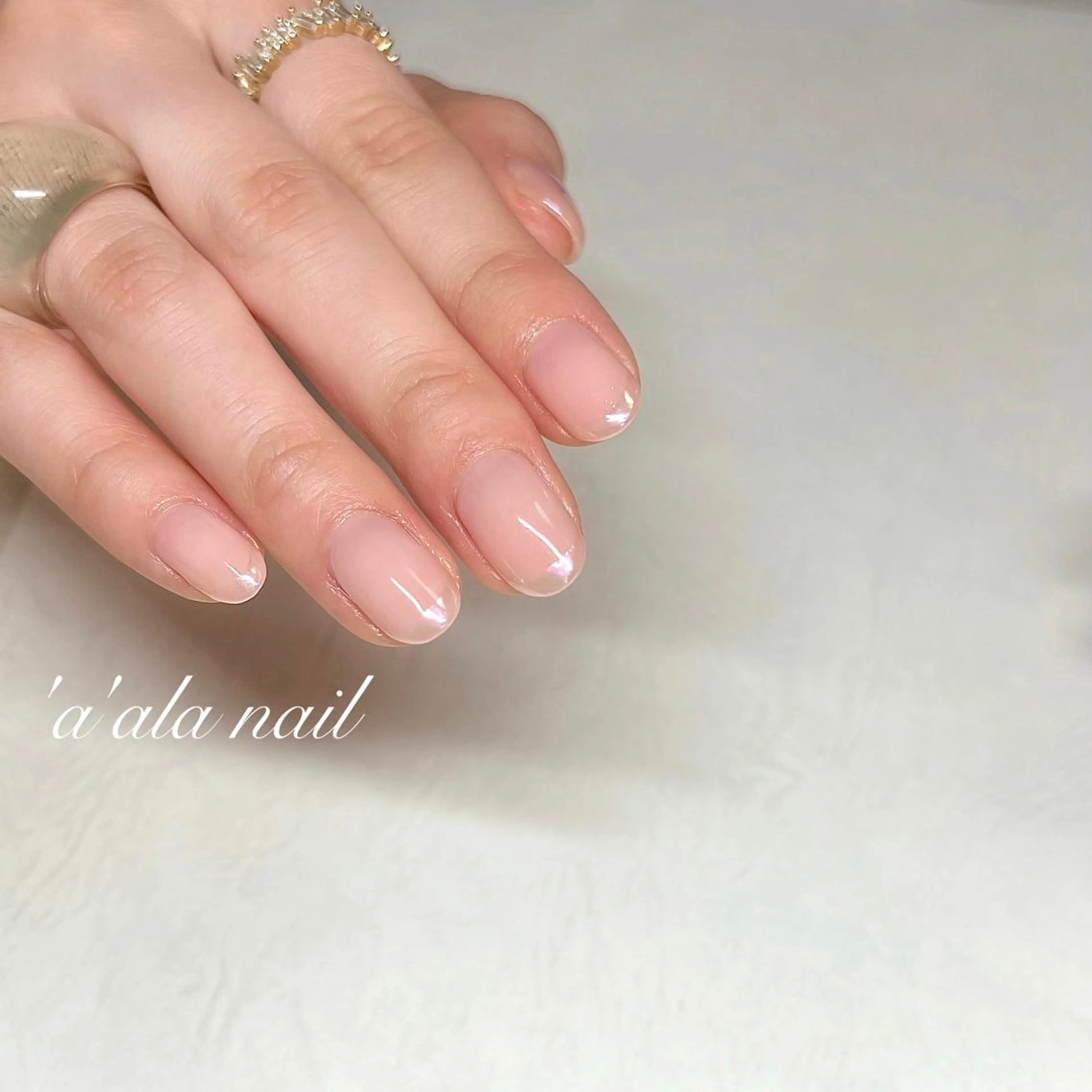 ネイル オーロラネイル フレンチネイル 'a'ala nailのネイルデザイン