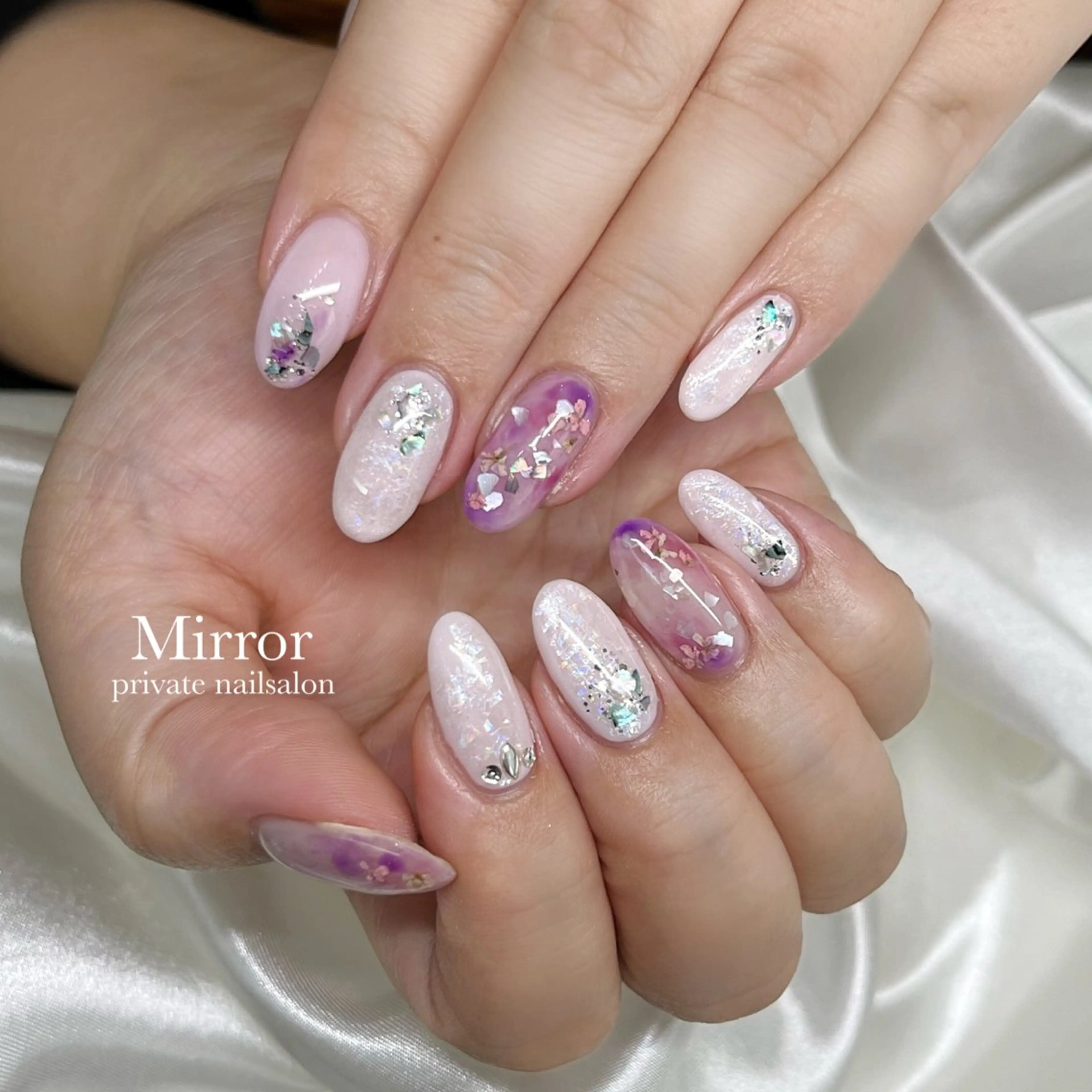ネイル nailsalon Mirrorのネイルデザイン