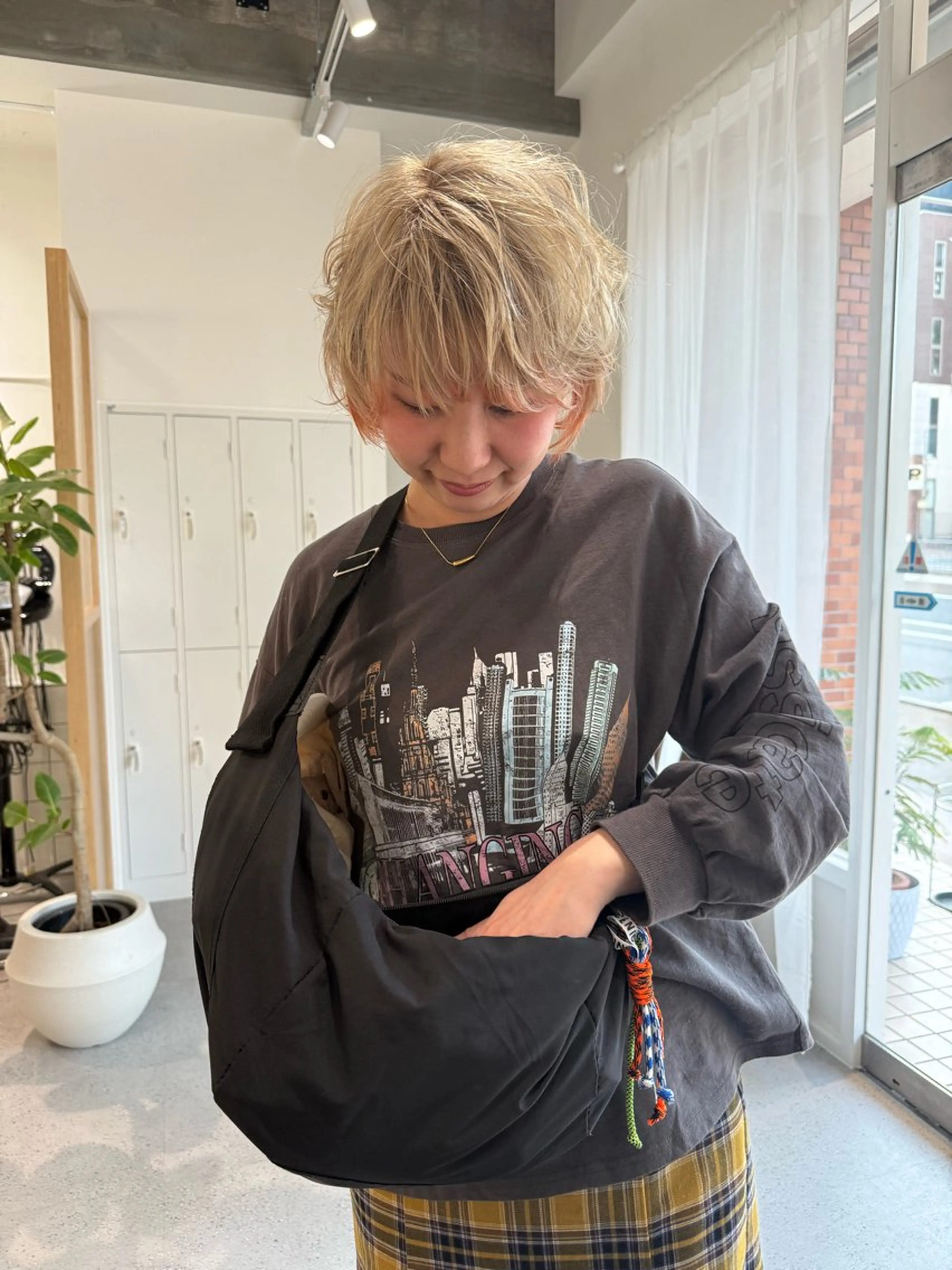 ショート カラー ブリーチ カラー/髪質改善 レイヤー/vagueのヘアスタイル