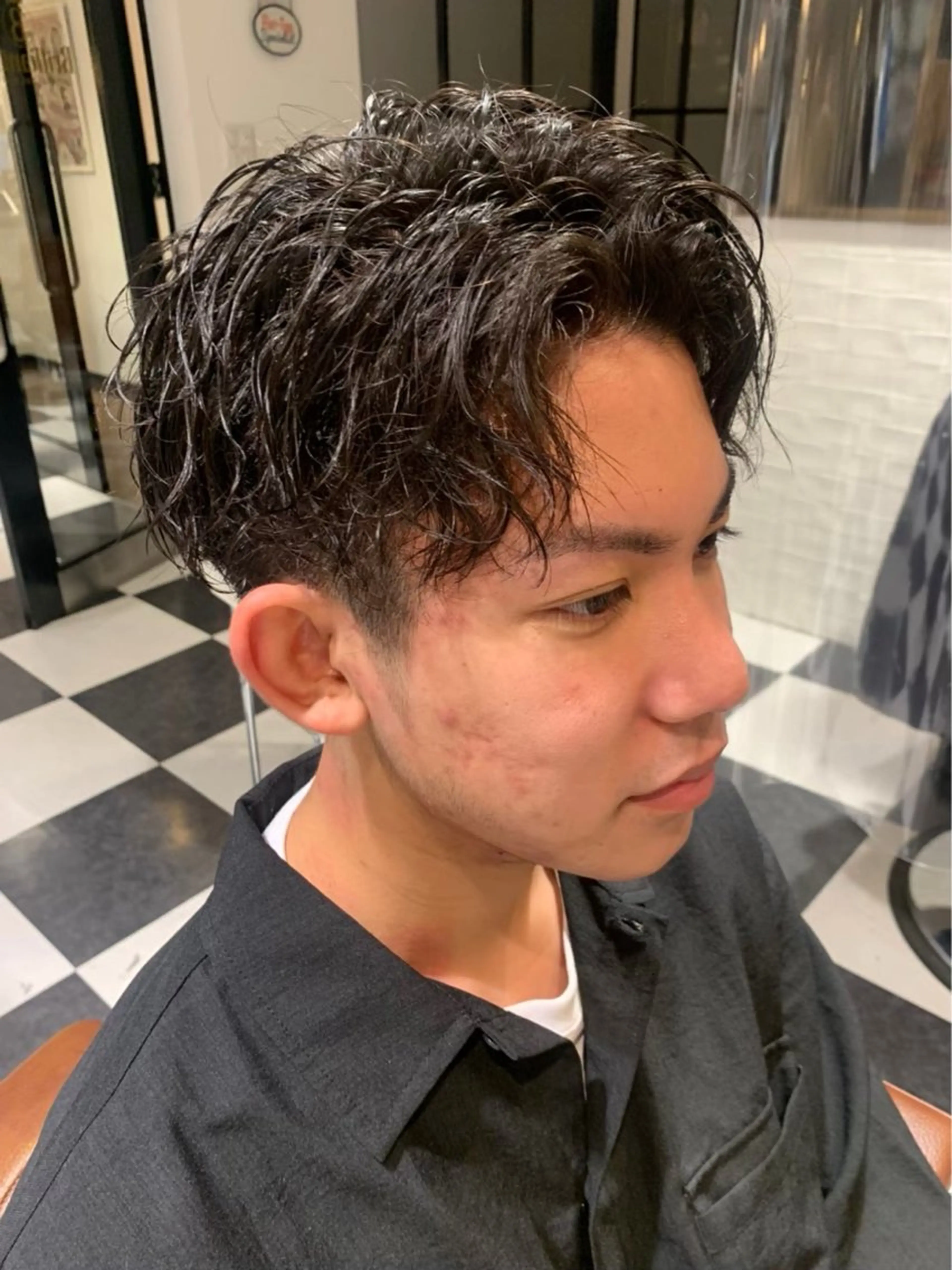 ミディアム パーマ メンズ ブリランチン愛知大学前所属・有田 波人のヘアスタイル