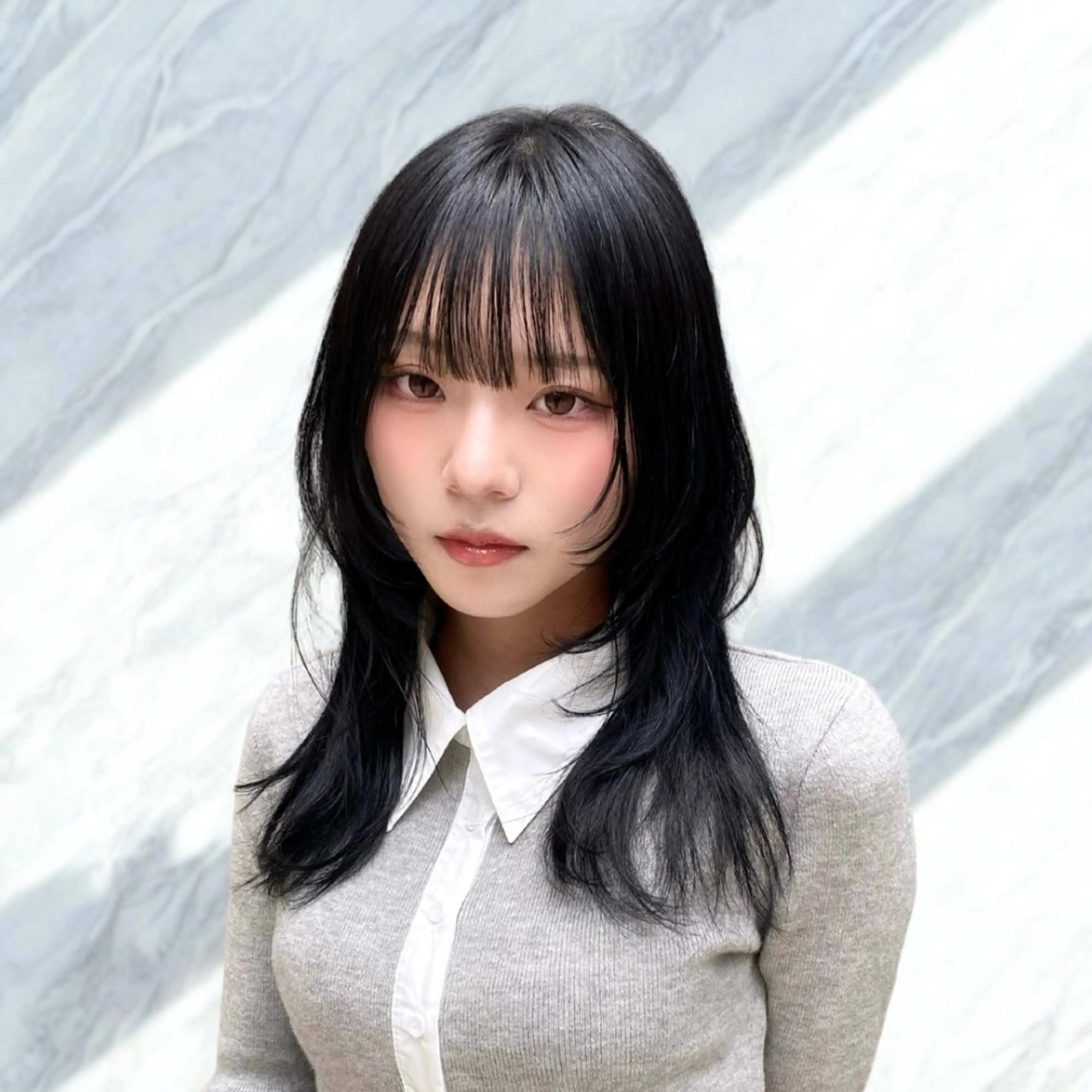 セミロング カラー 黒髪 ブルーカラー ブルーブラック ハッシュカット カット ヘアカラー トリートメント ✨ハッシュカット✨ ユウキ✨のヘアスタイル