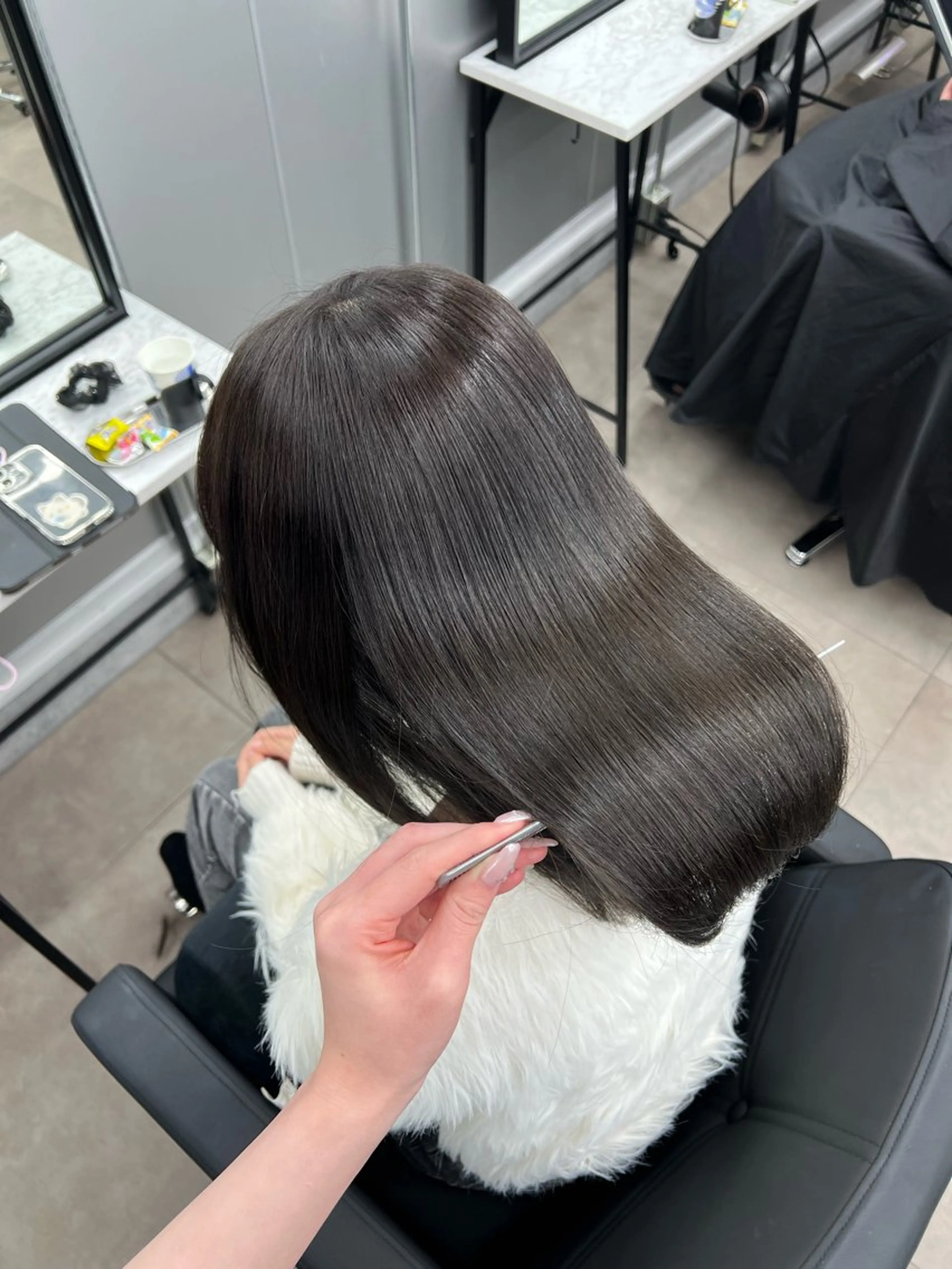 ミディアム カラー グレージュ オリーブグレージュ オリーブグレー 髪質改善 トリートメント カット ヘアカラー トリートメント 🩶髪質改善/新宿 /saaya🩶のヘアスタイル