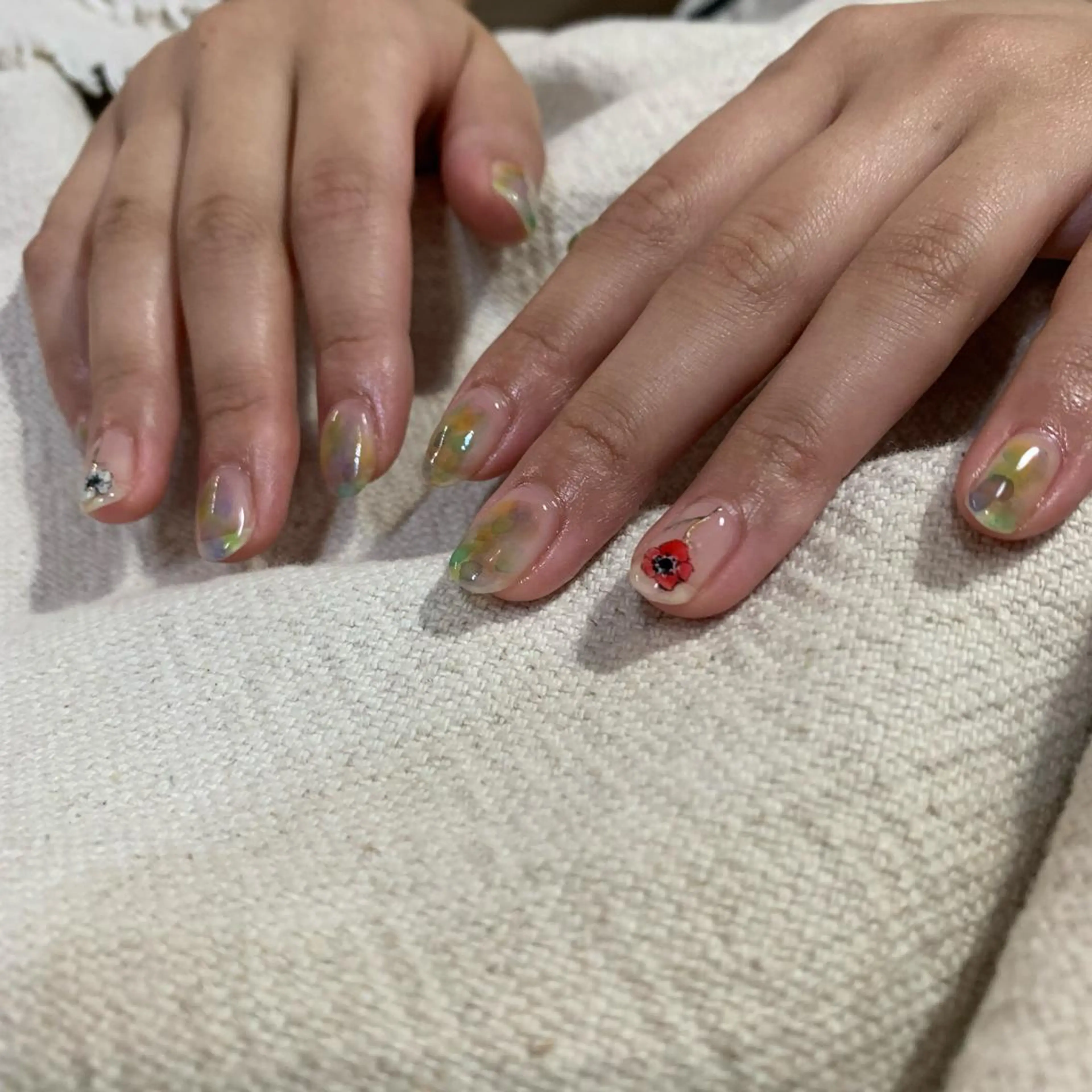 ネイル emanon 新宿東口店所属・nailist akariのネイルデザイン