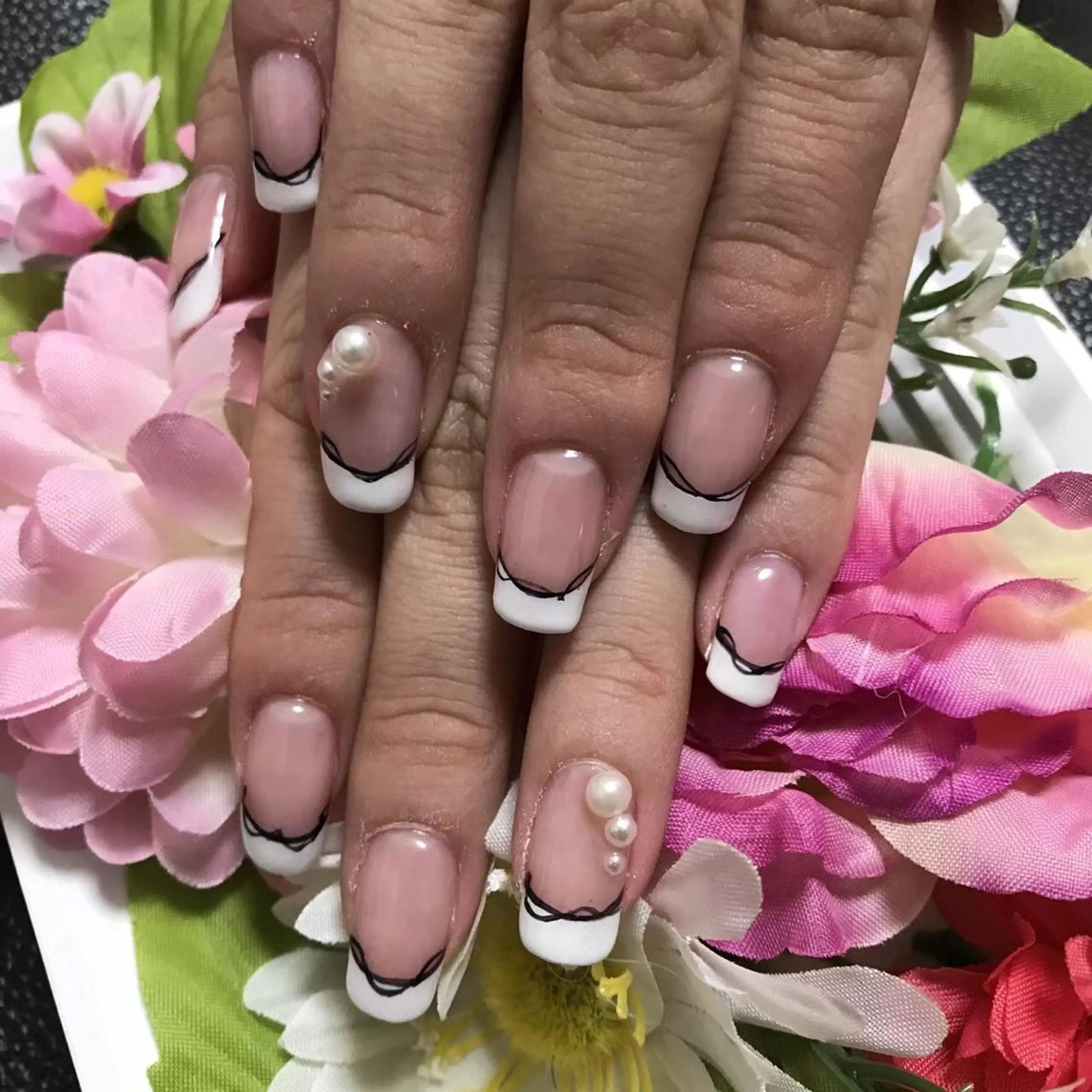 ネイル マルサンカクシカク所属・○△□ 守口市のネイルデザイン