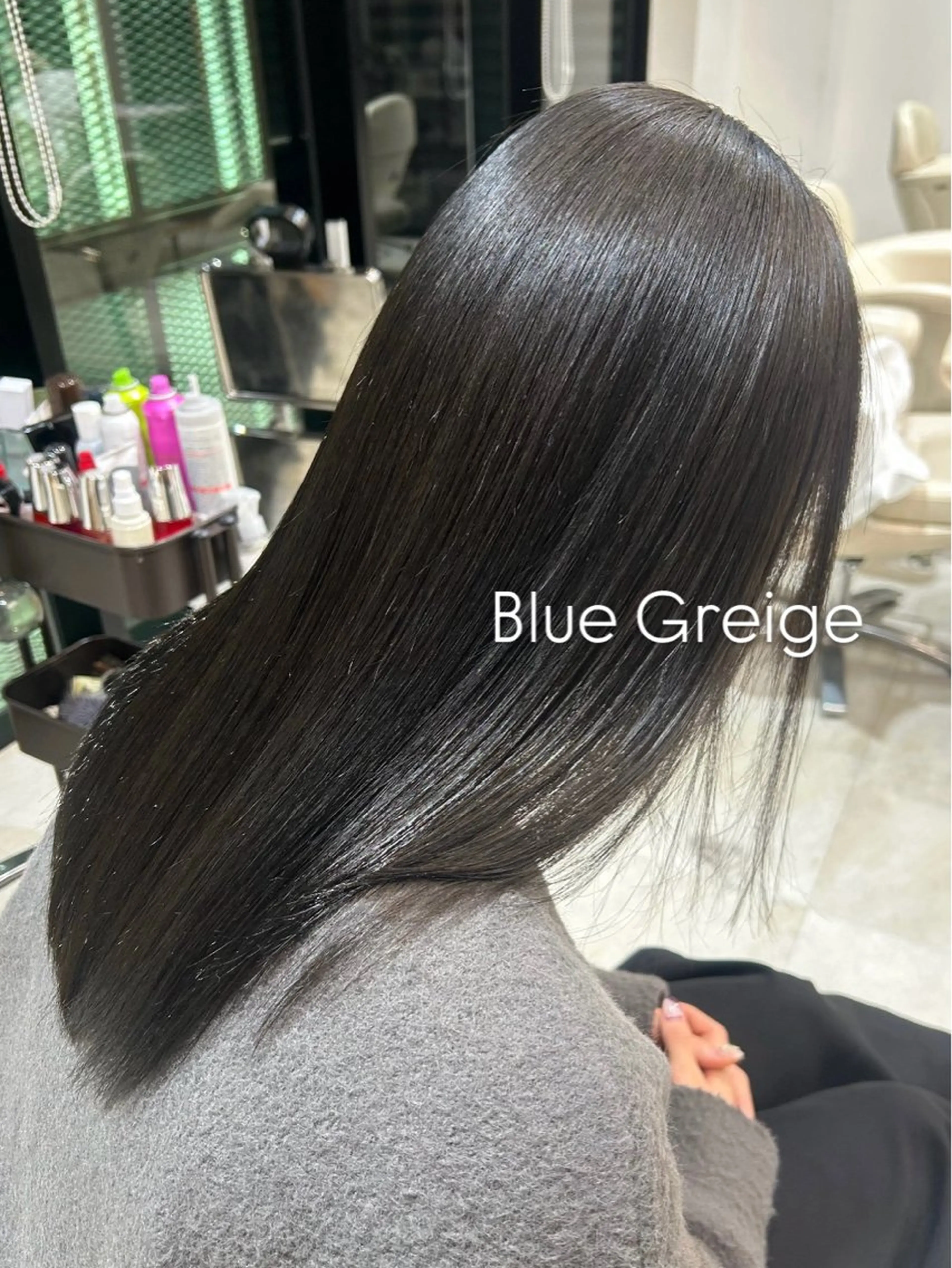 カラー ブルーカラー ブルーグレー ブルーグレージュ 透明感カラー グレージュ ヘアカラー 暖色カラー🧡 /ユナのヘアスタイル