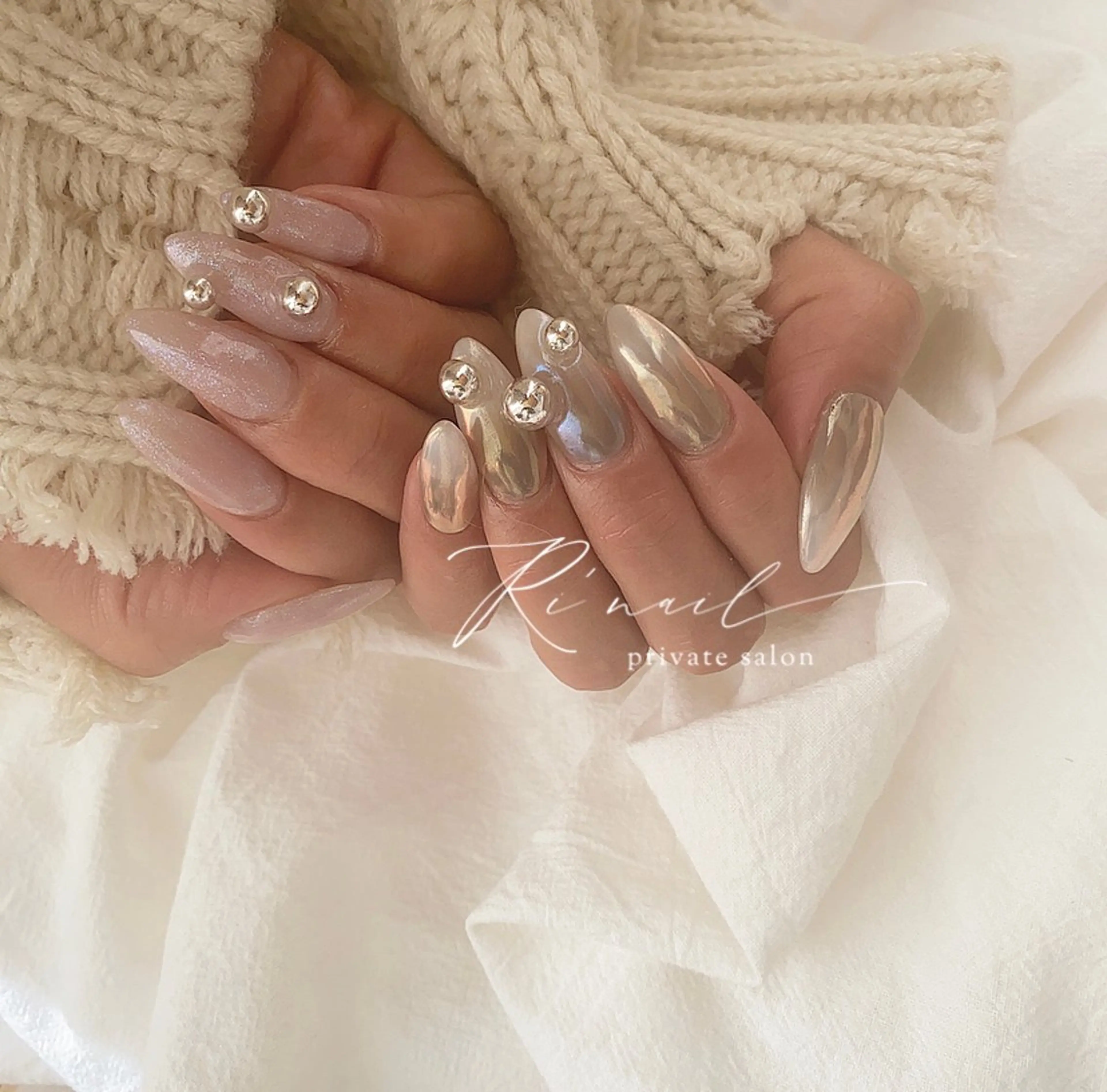 ネイル マグネットネイル ホワイト ISHIWATA LINAのネイルデザイン