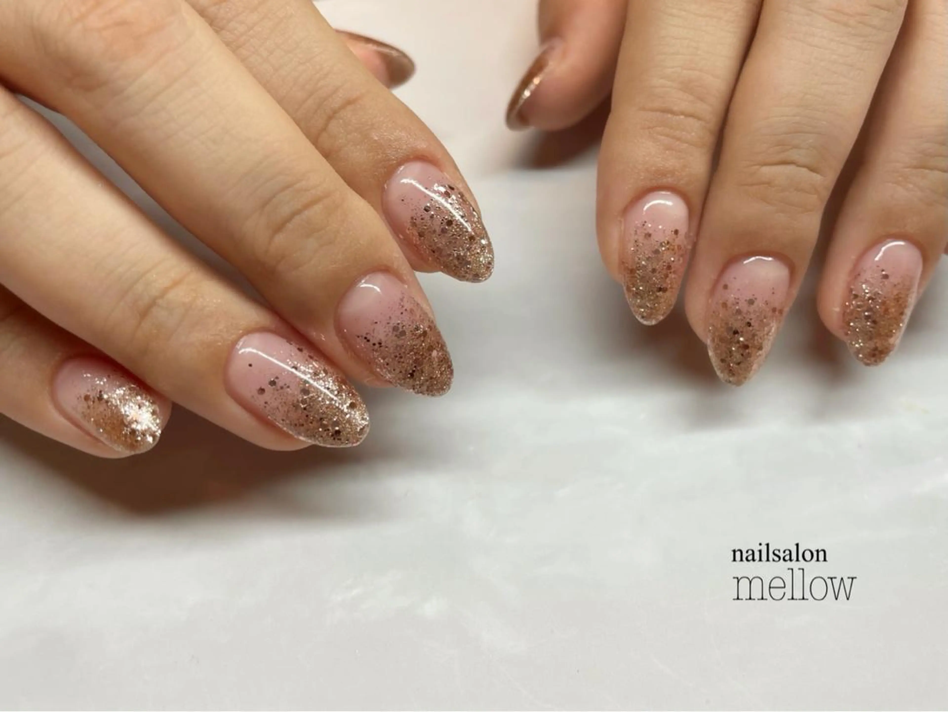ネイル ゴールド グラデーション ラメ(グリッター) ピンク 大山 浩美のネイルデザイン