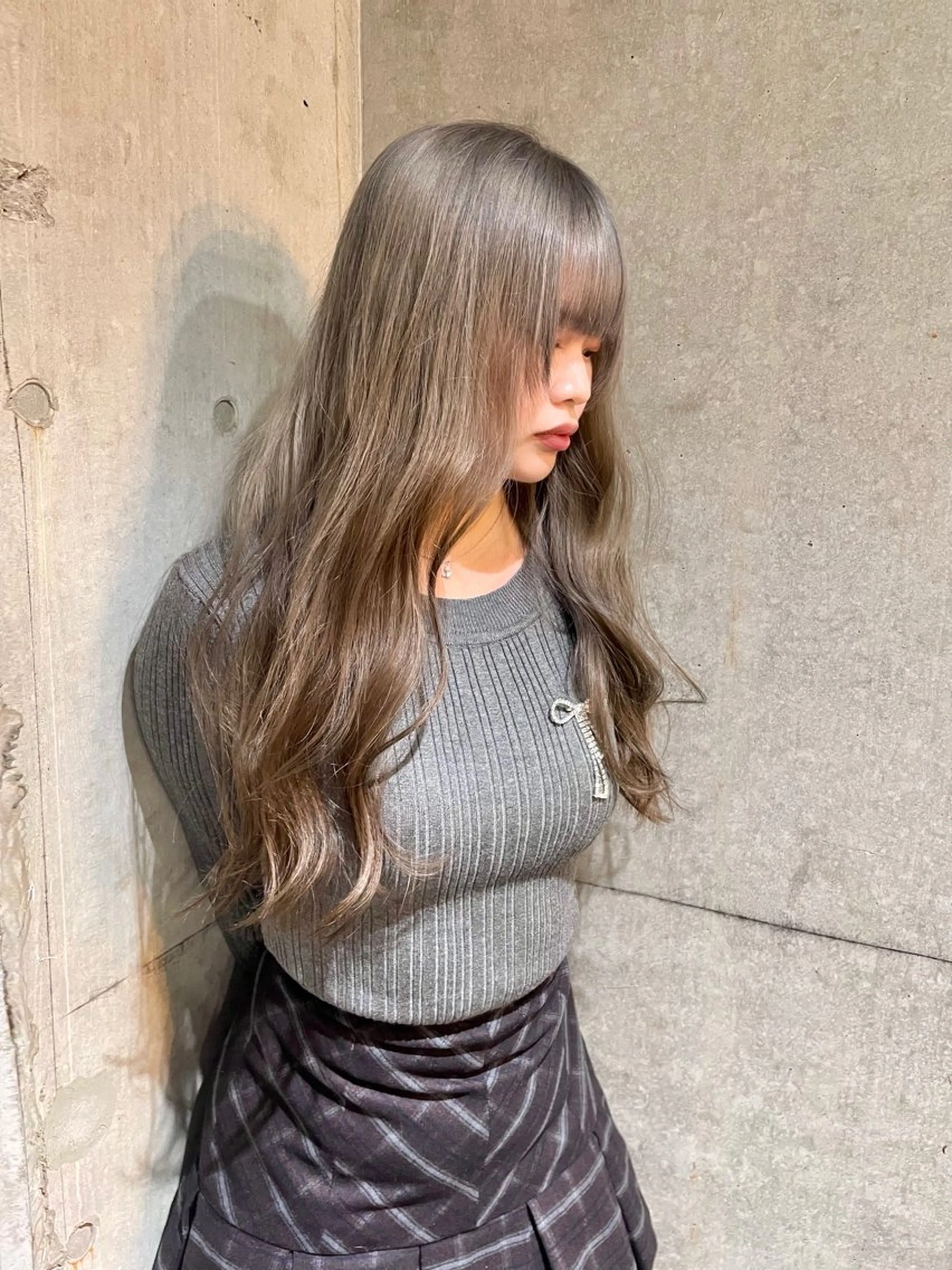 ロング カラー キッズ 透明感カラー グレージュ ヘアカラー トリートメント 艶髪/ハイトーン /masami🩵のヘアスタイル