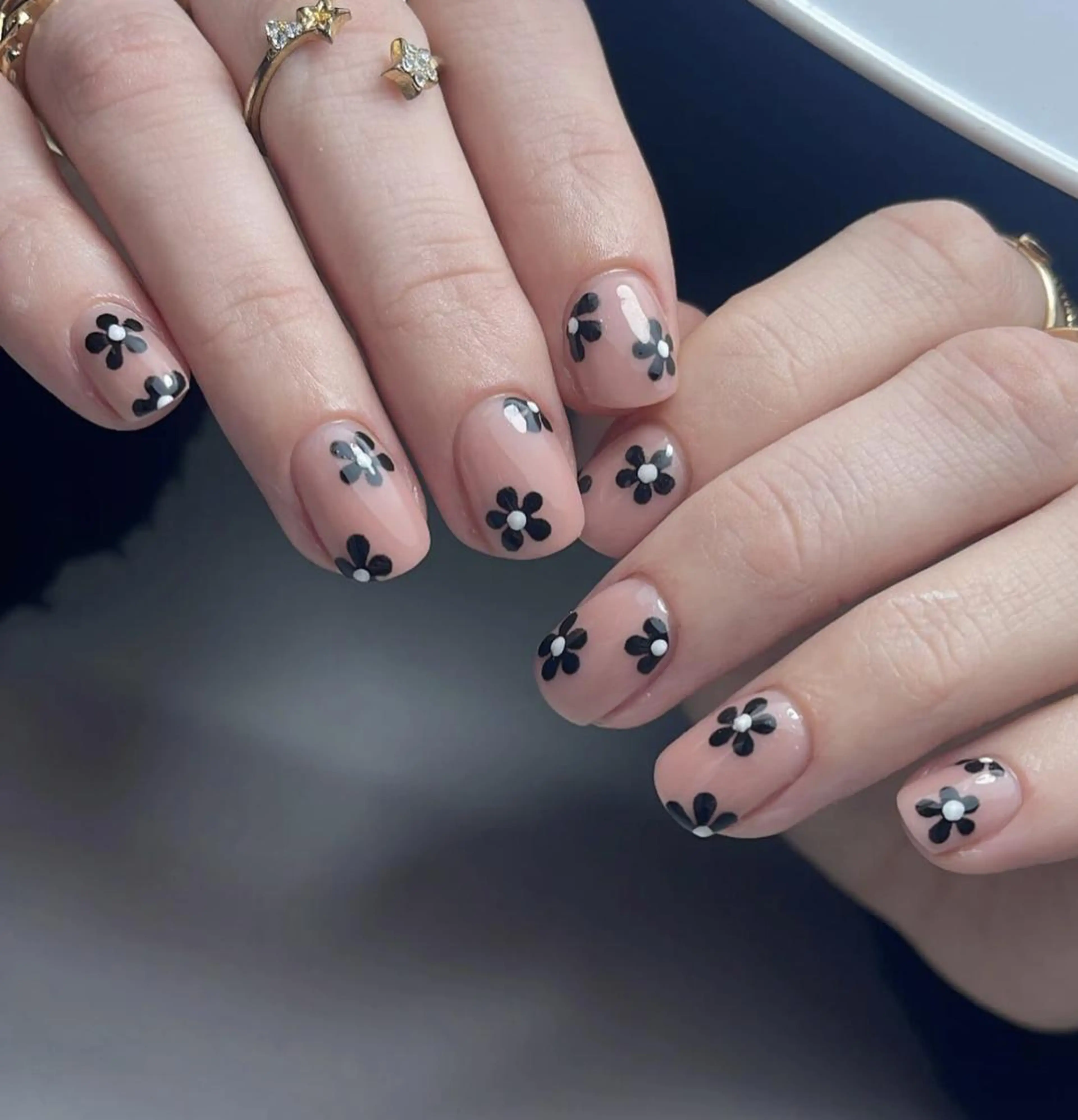 ネイル Queens ciciのネイルデザイン