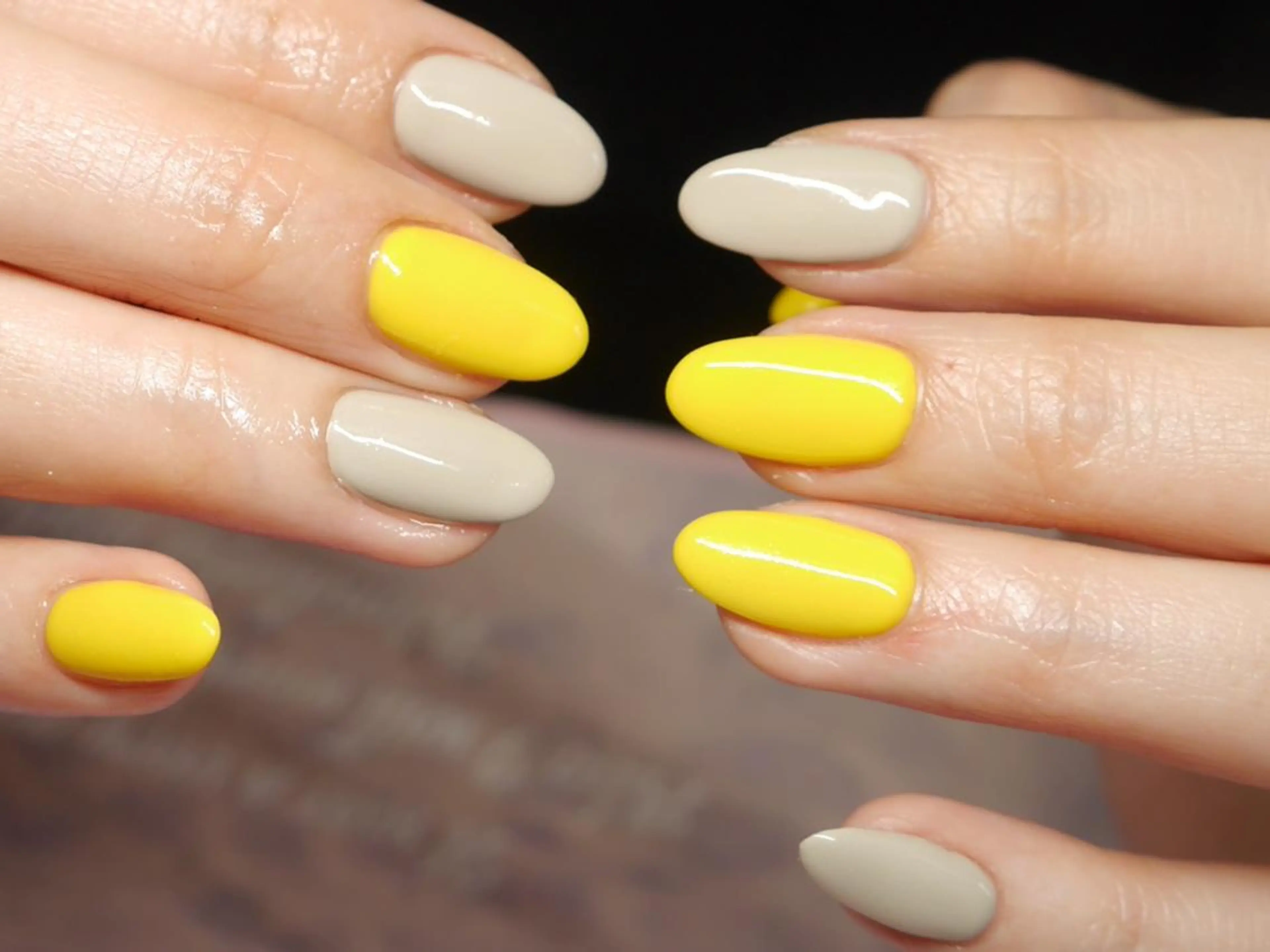 ネイル レイジー スワンのネイルデザイン