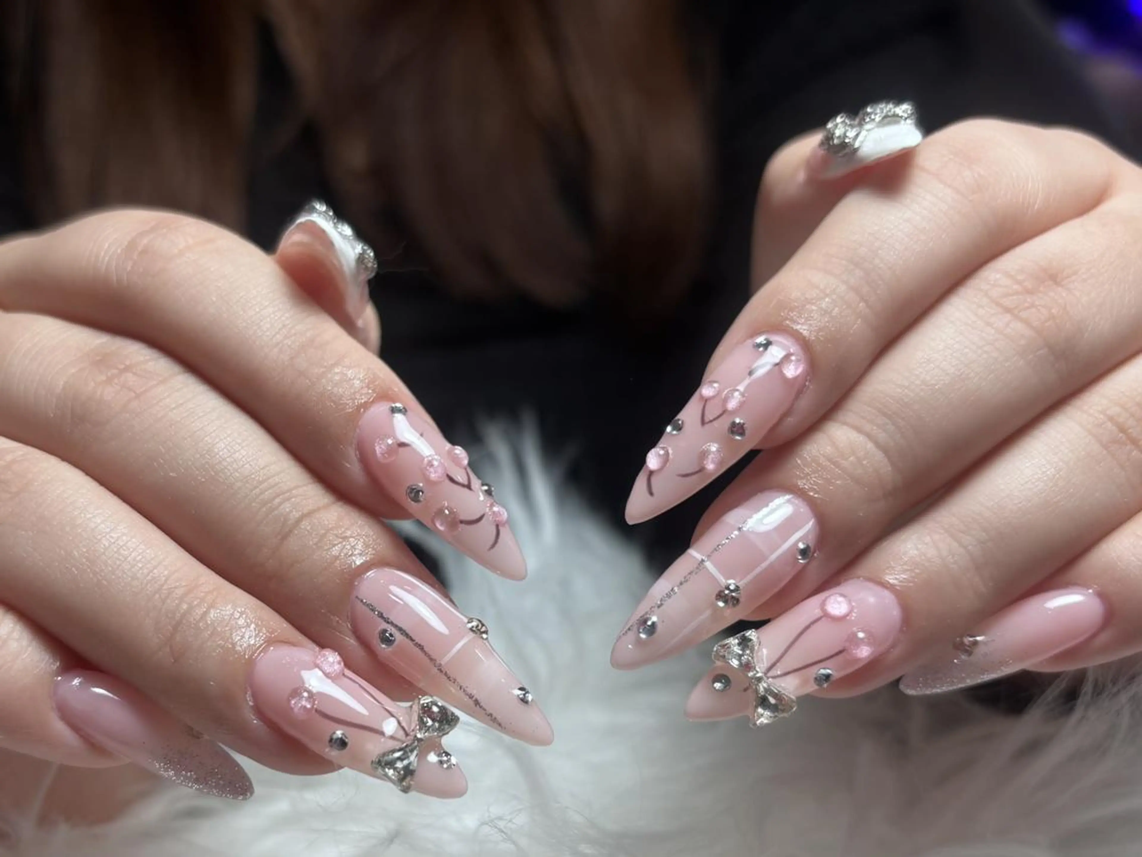 ネイル 長さ出し グラデーション 卒業式 キラキラネイル マグネットネイル ハンドネイル YUNA Belle Nail 池袋のネイルデザイン