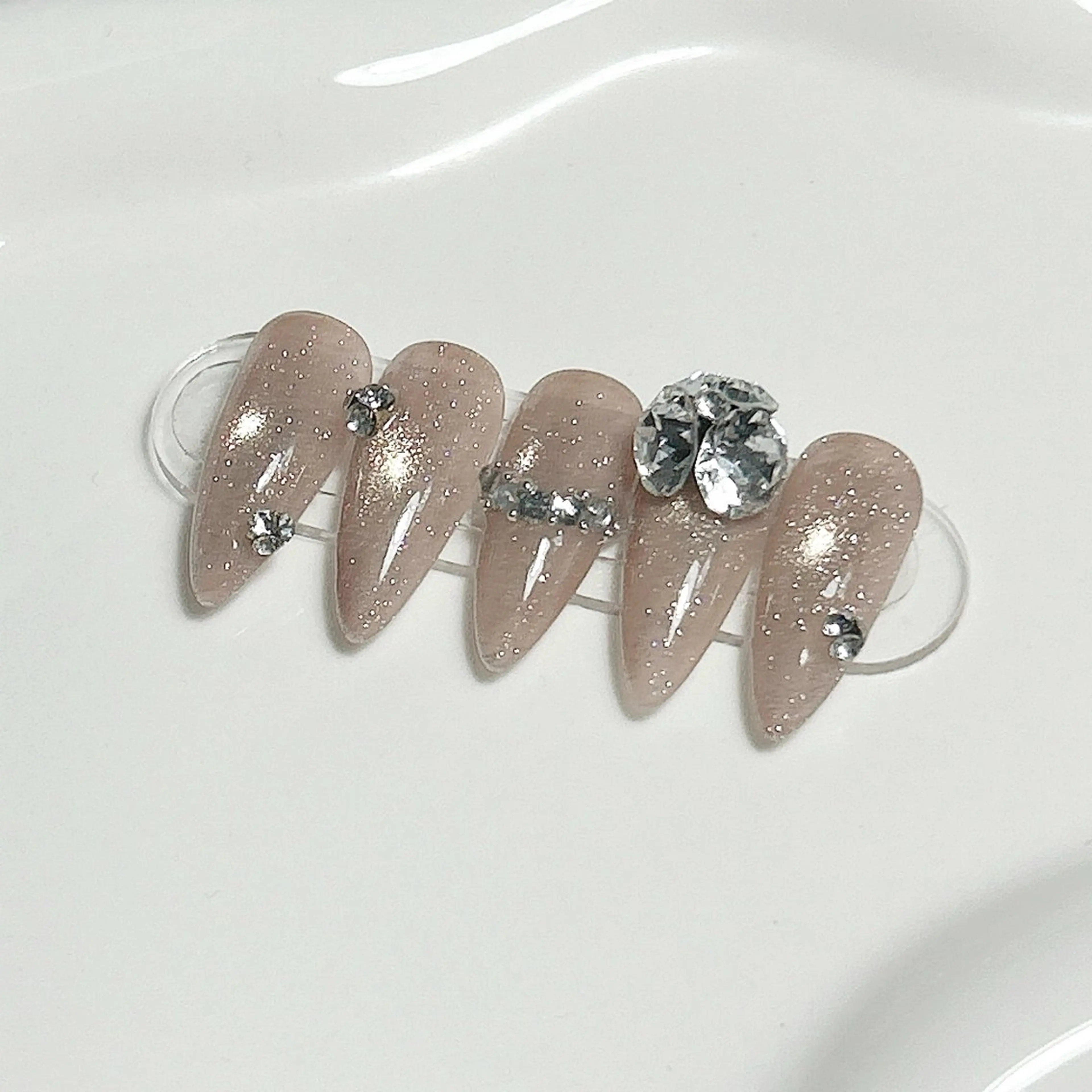 シャンパンビジューdesign🍾💎の写真