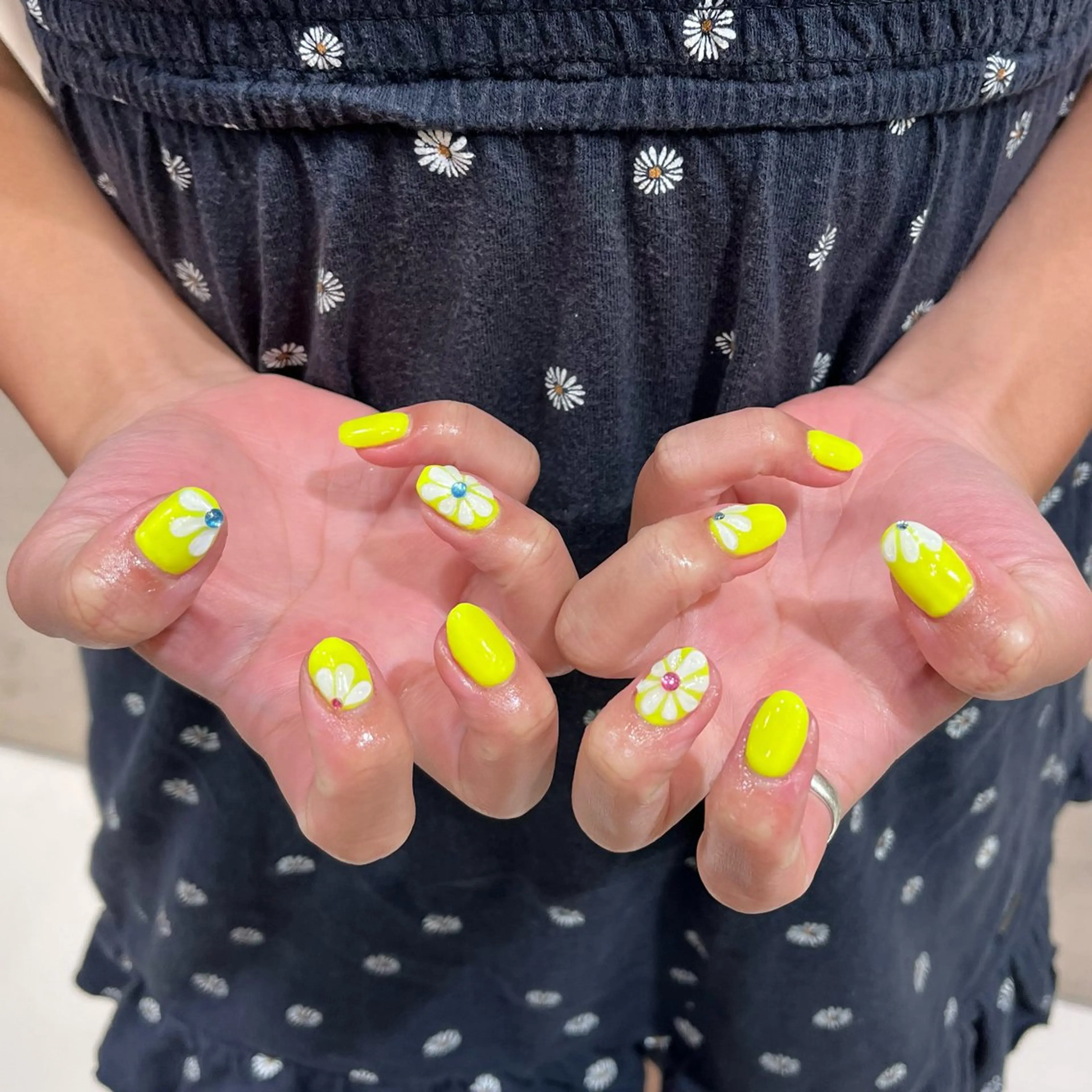 ネイル ハンドネイル ヘアアレンジ /ネイル/美波のヘアスタイル