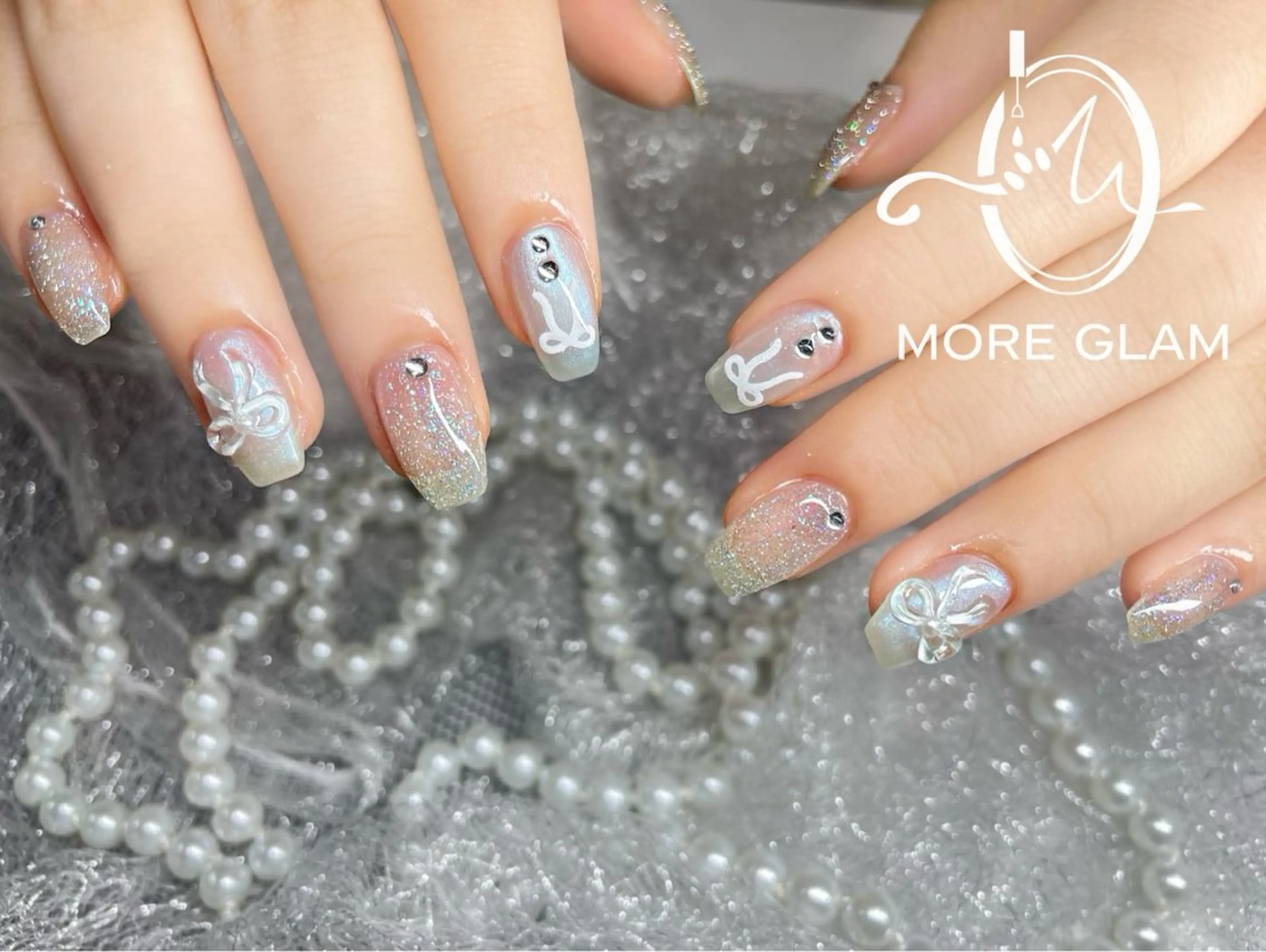 ネイル More Glam 池袋東口店のネイルデザイン