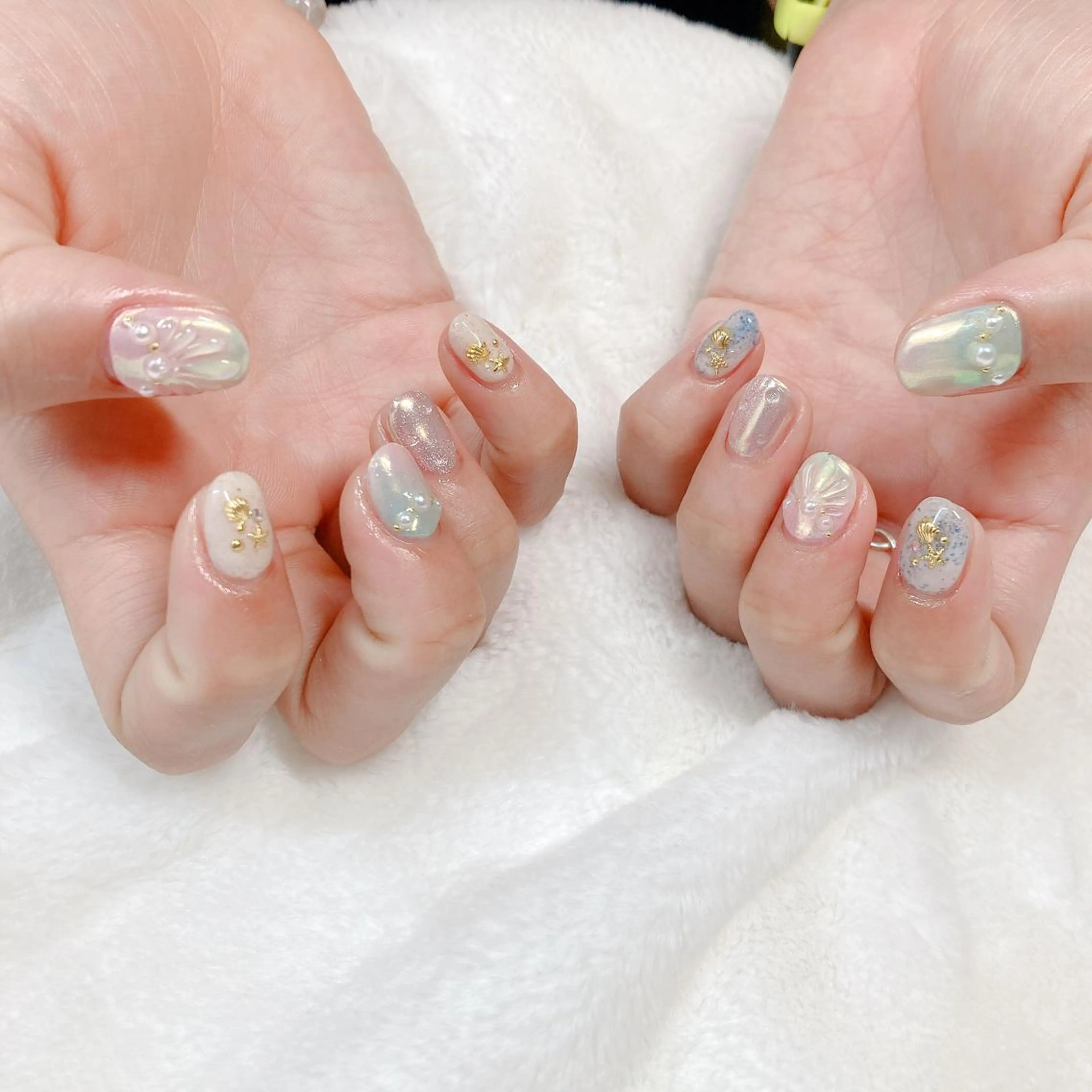 ネイル ハンドネイル 根津 綾子のネイルデザイン