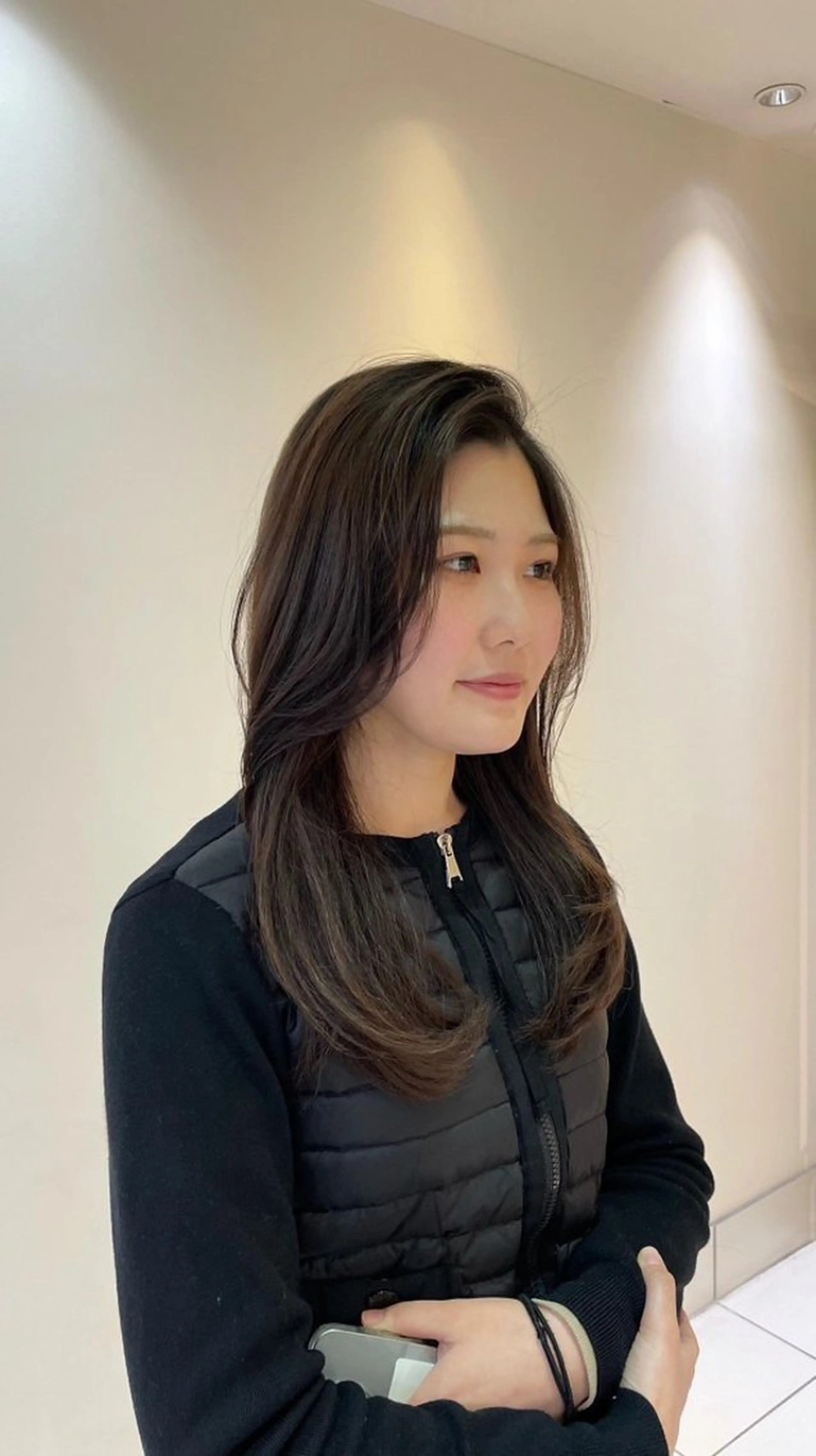 ロング 岡本 七星のヘアスタイル