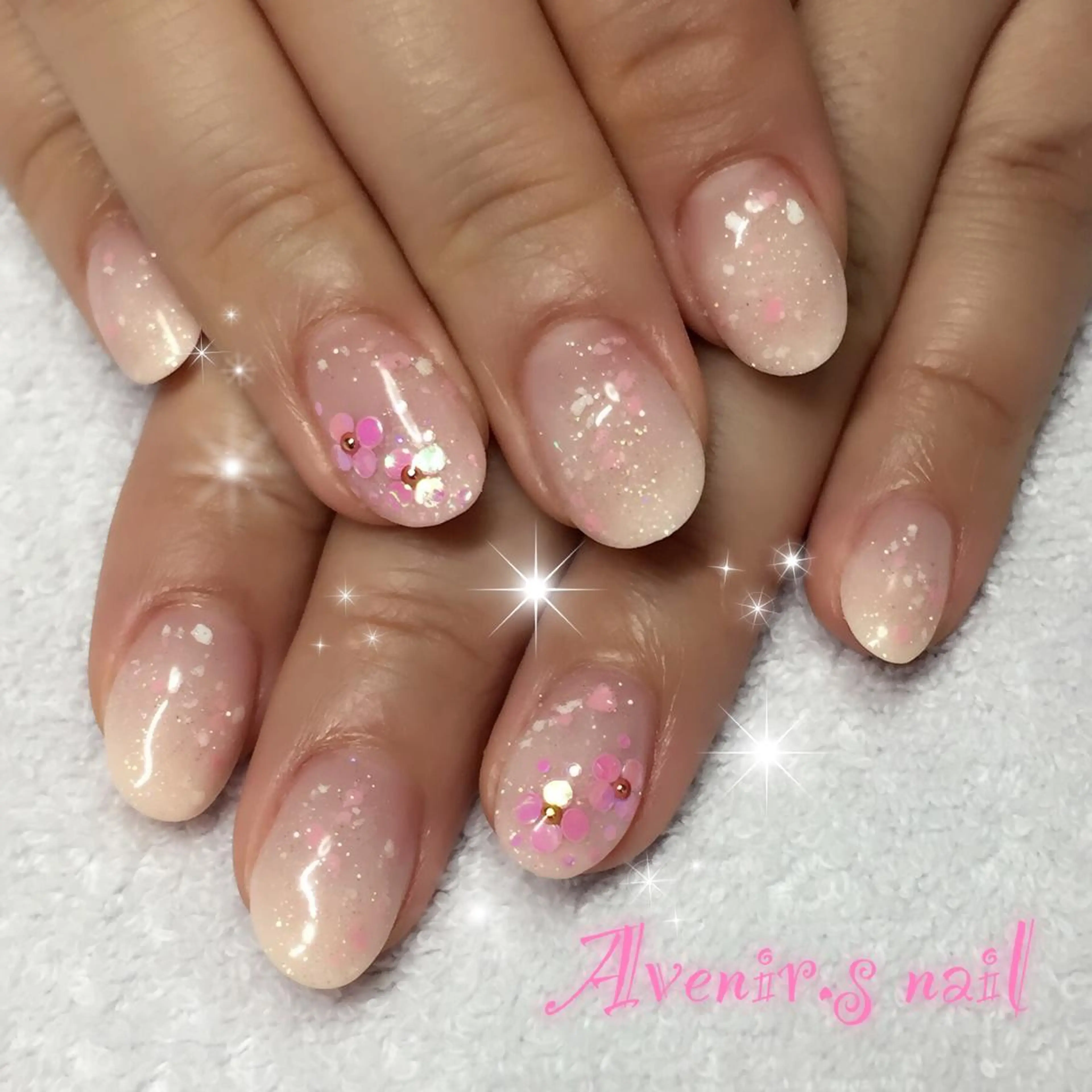 ネイル グラデーション スカルプネイル 春ネイル Home Salon Avenir.のネイルデザイン