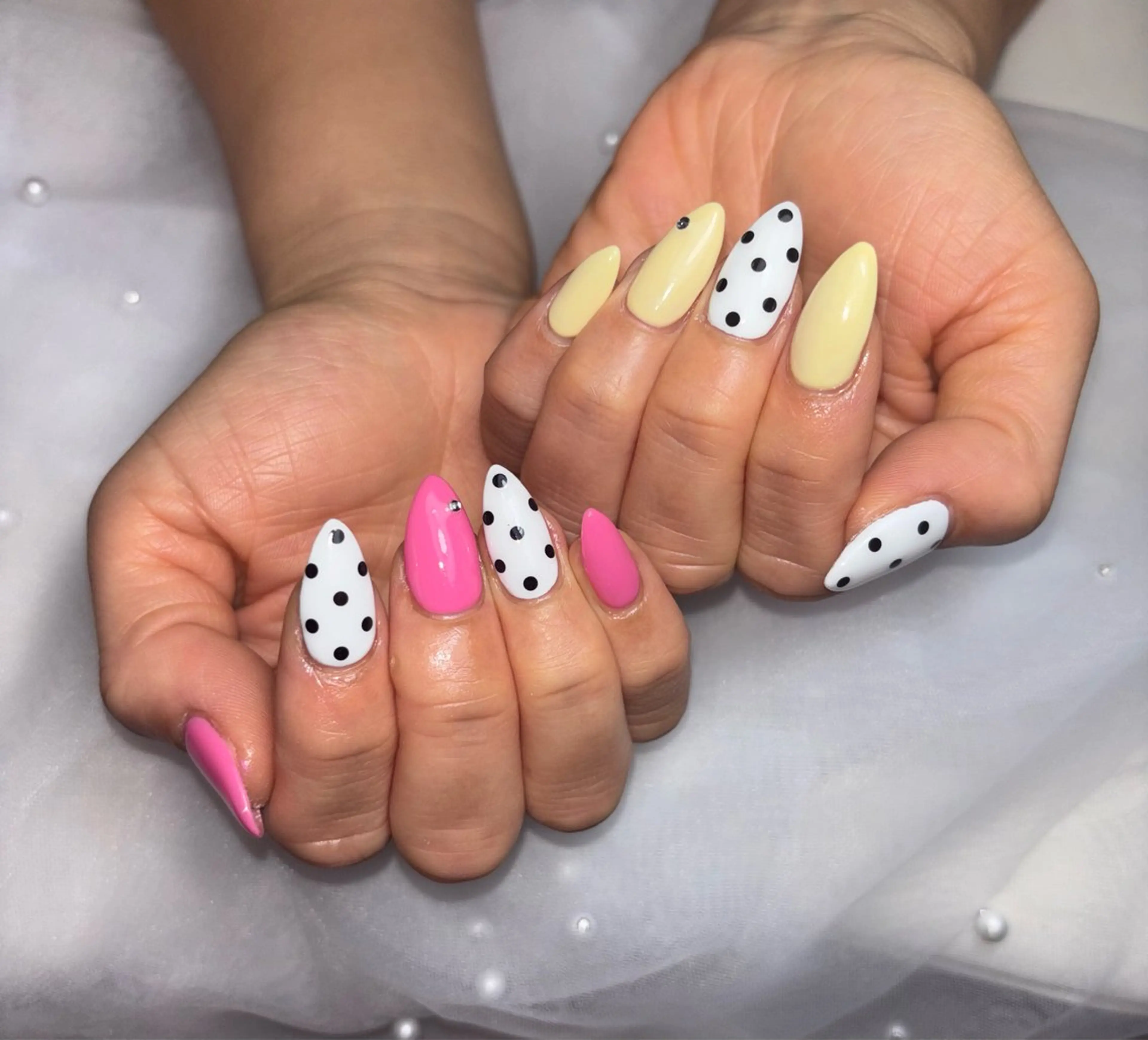 ネイル ハンドネイル 𝐁𝐞𝐥𝐥 𝐦𝐞のネイルデザイン