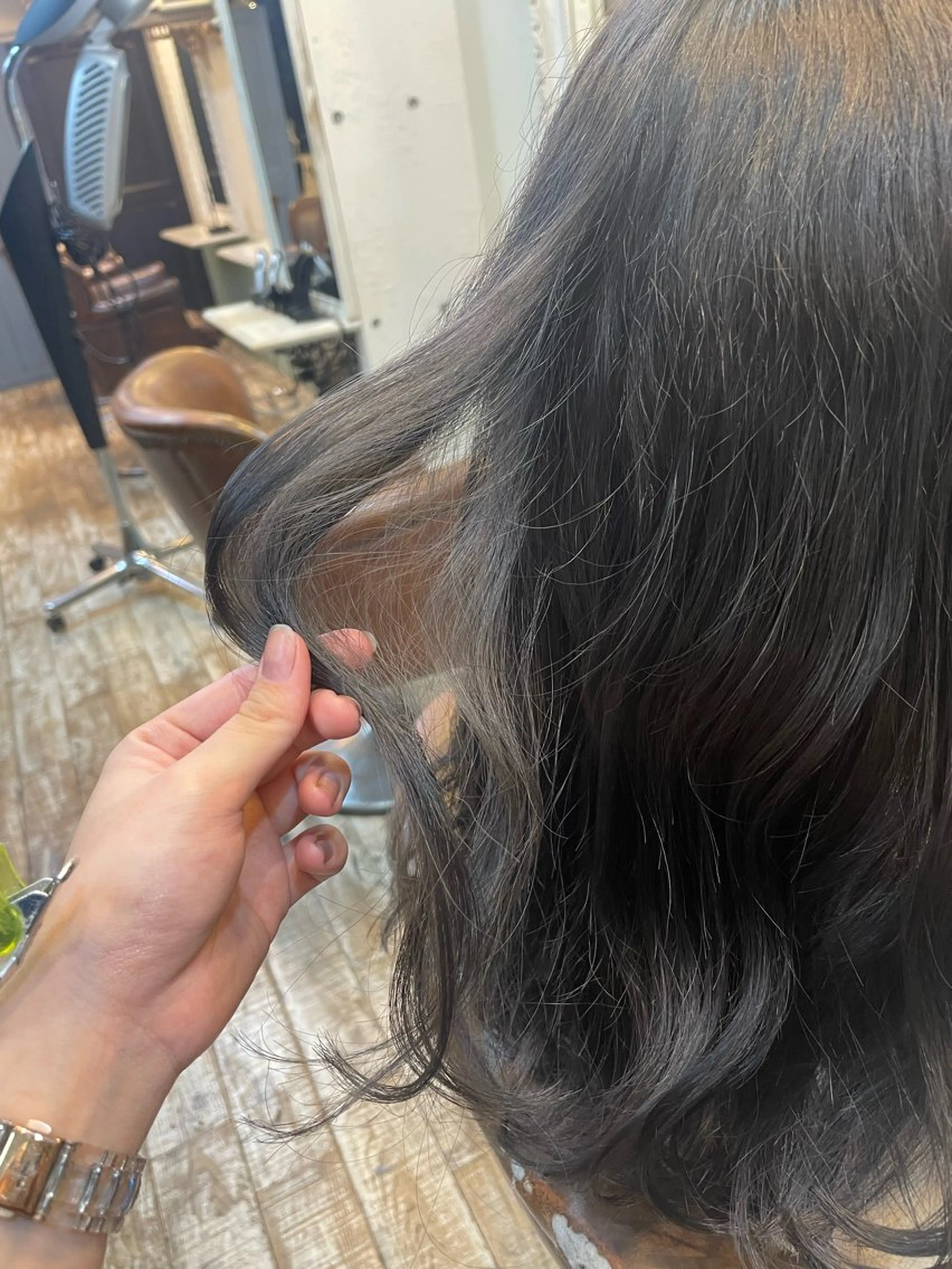 セミロング 🍒桜井 優華🍒のヘアスタイル