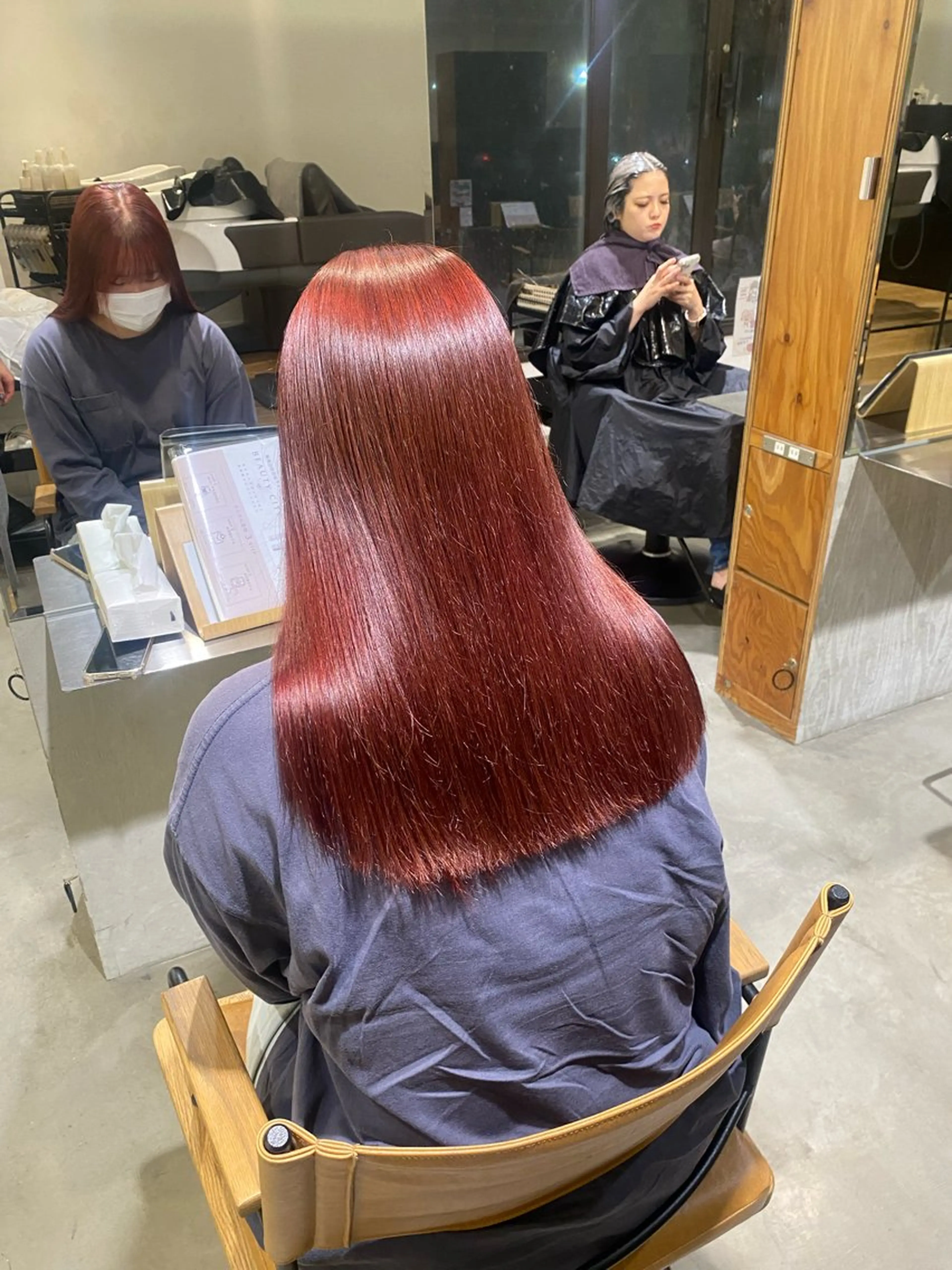 ロング カラー 透明感カラー 天羅のヘアスタイル