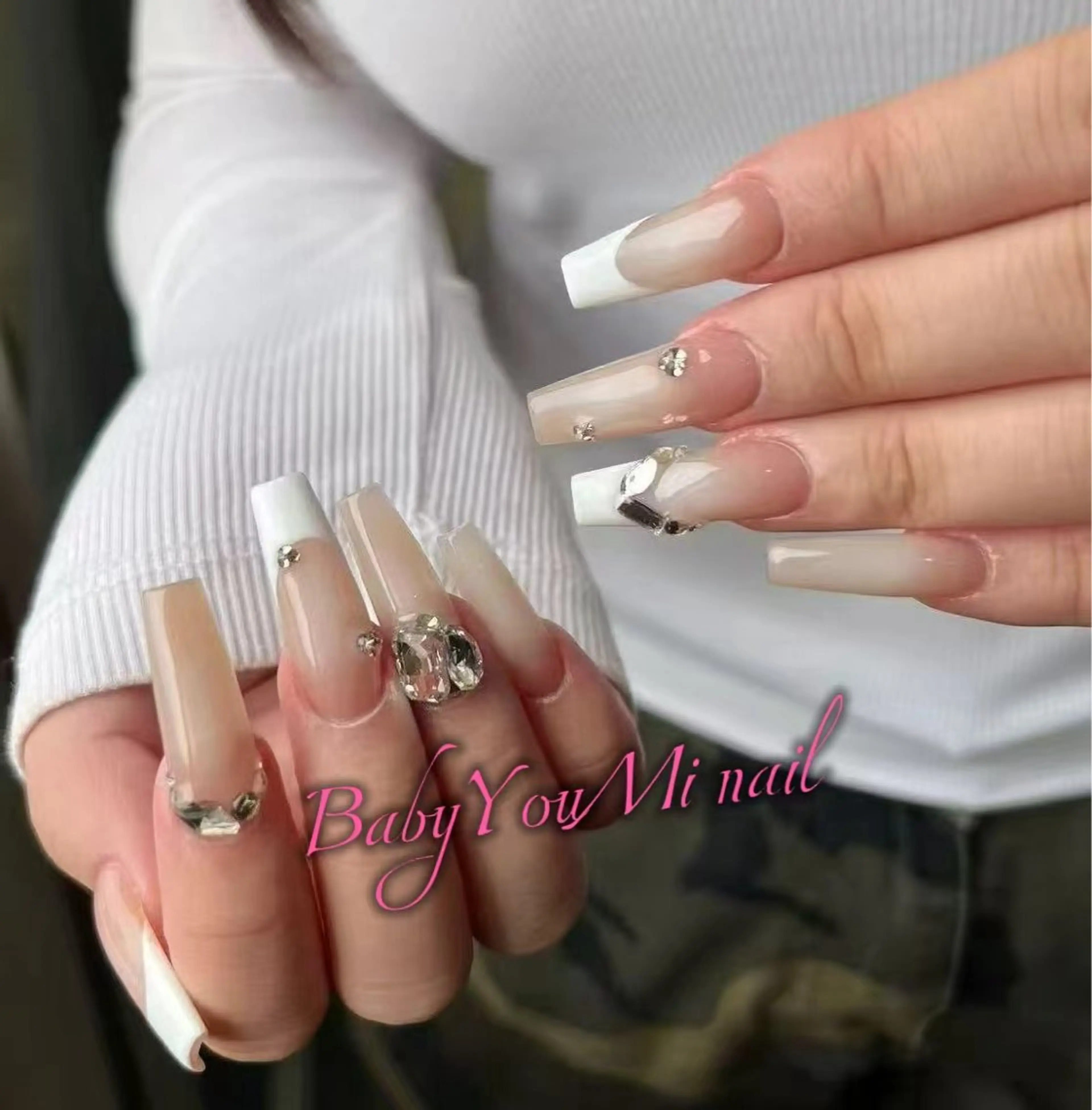 ネイル オーロラネイル 成人式 フットネイル フレンチネイル ジェルネイル ハンドネイル Oomiya 服部のネイルデザイン