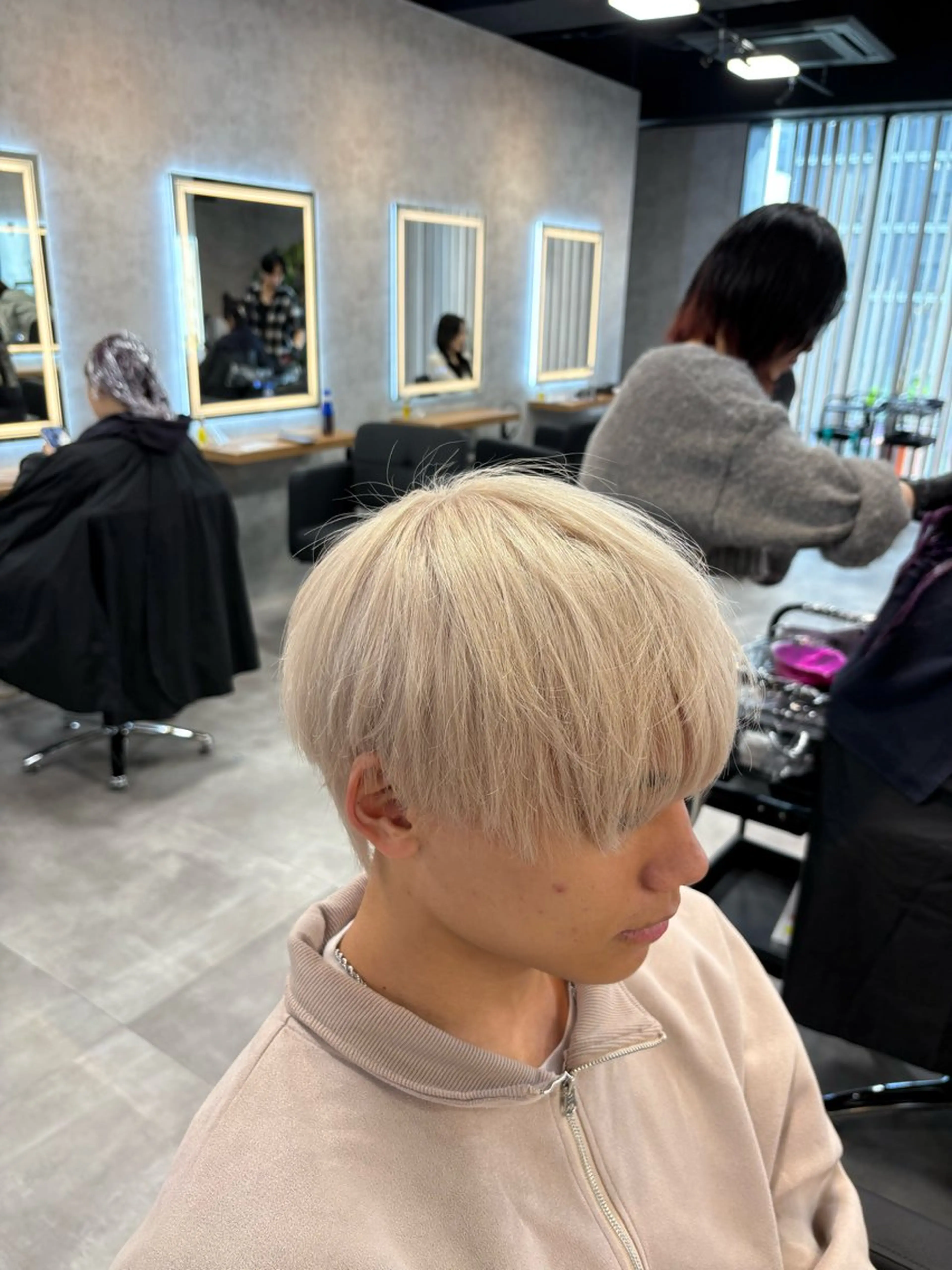 カラー メンズ グレージュ/ベージュ 透明感カラーYUTAのヘアスタイル